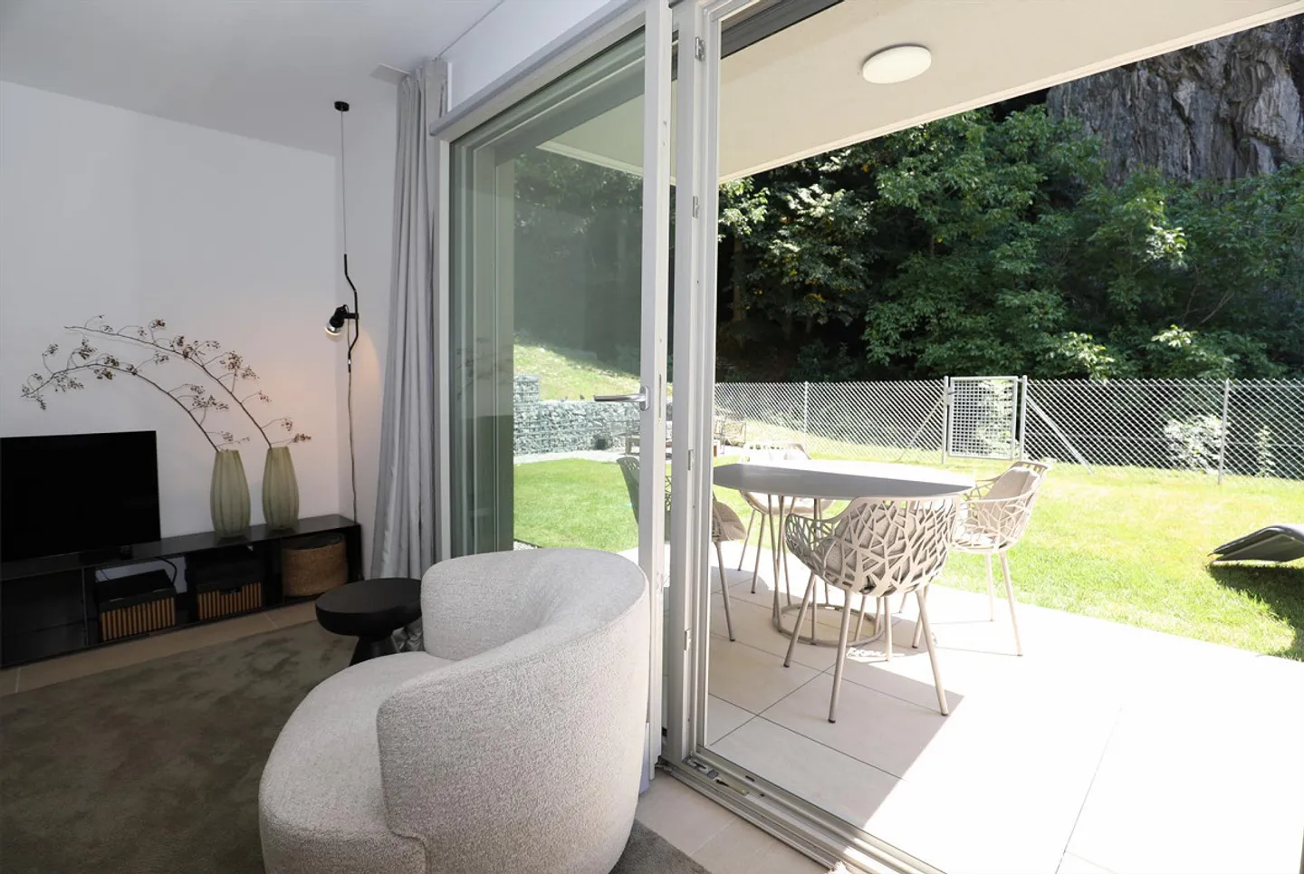Modern 2-room new apartment, quietly located with garden - Photo 5 of 18