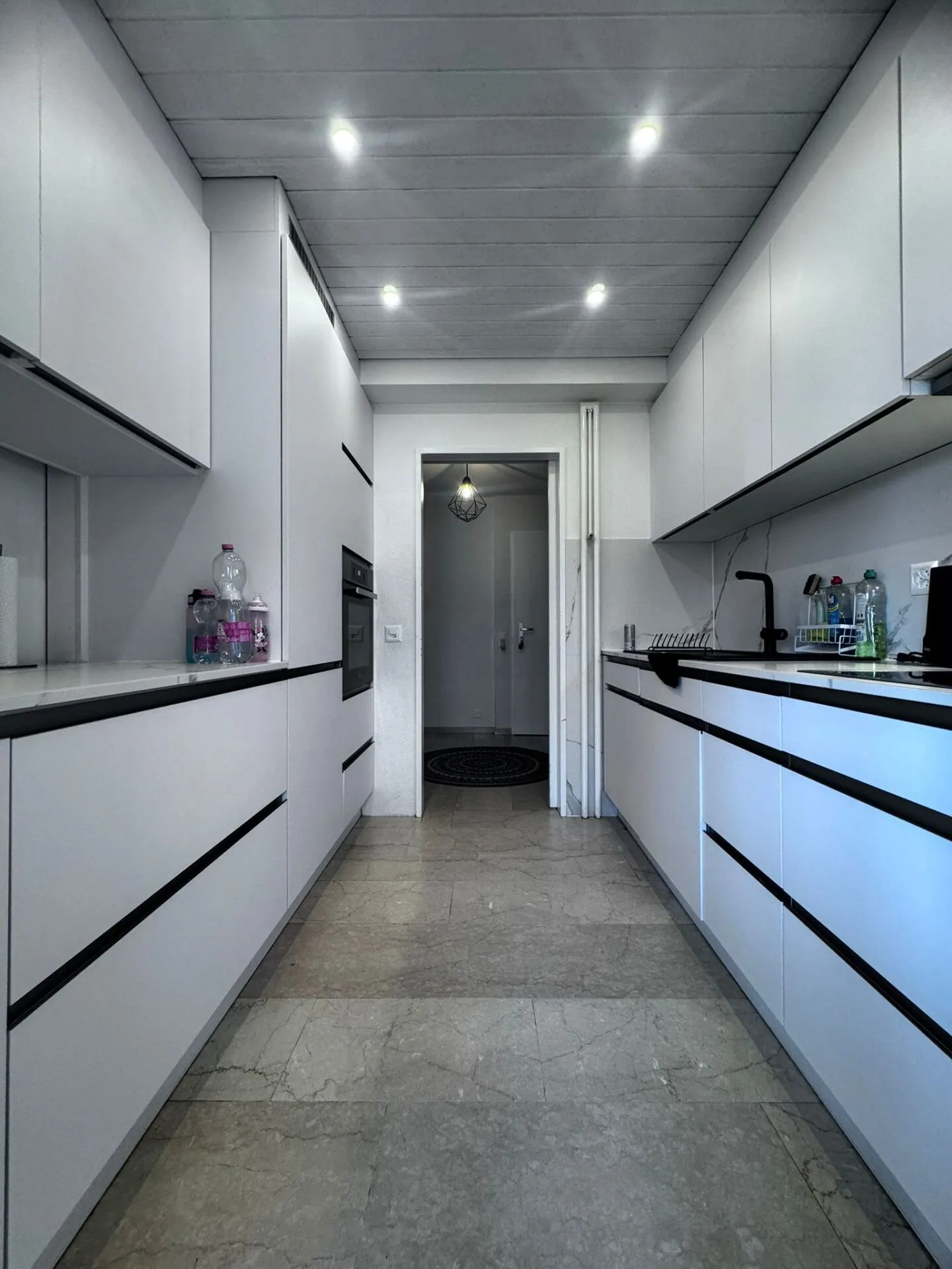 Condominium attrayant de 4,5 pièces incluant un box de garage dans un emplacement central à Ettingen - Photo 10 sur 20