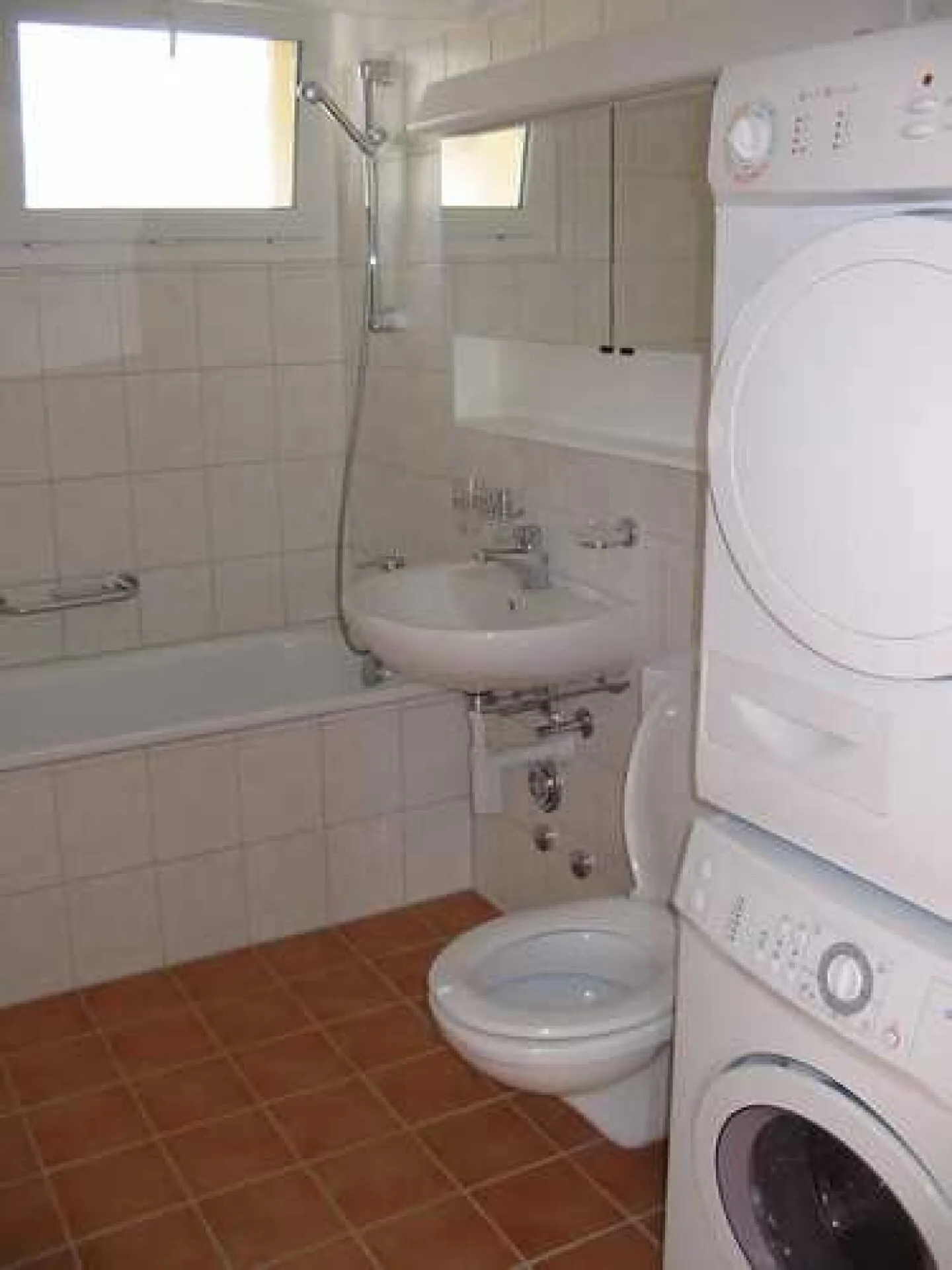 Beaucoup de soleil et d'intimité avec 2 terrasses - Photo 5 sur 6