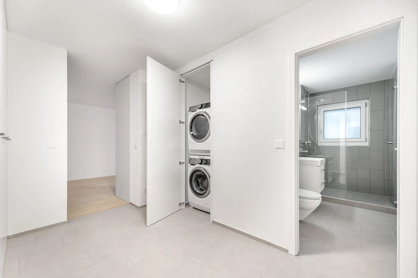 Modernes Apartment mit herrlichem Blick - Foto 8 von 10