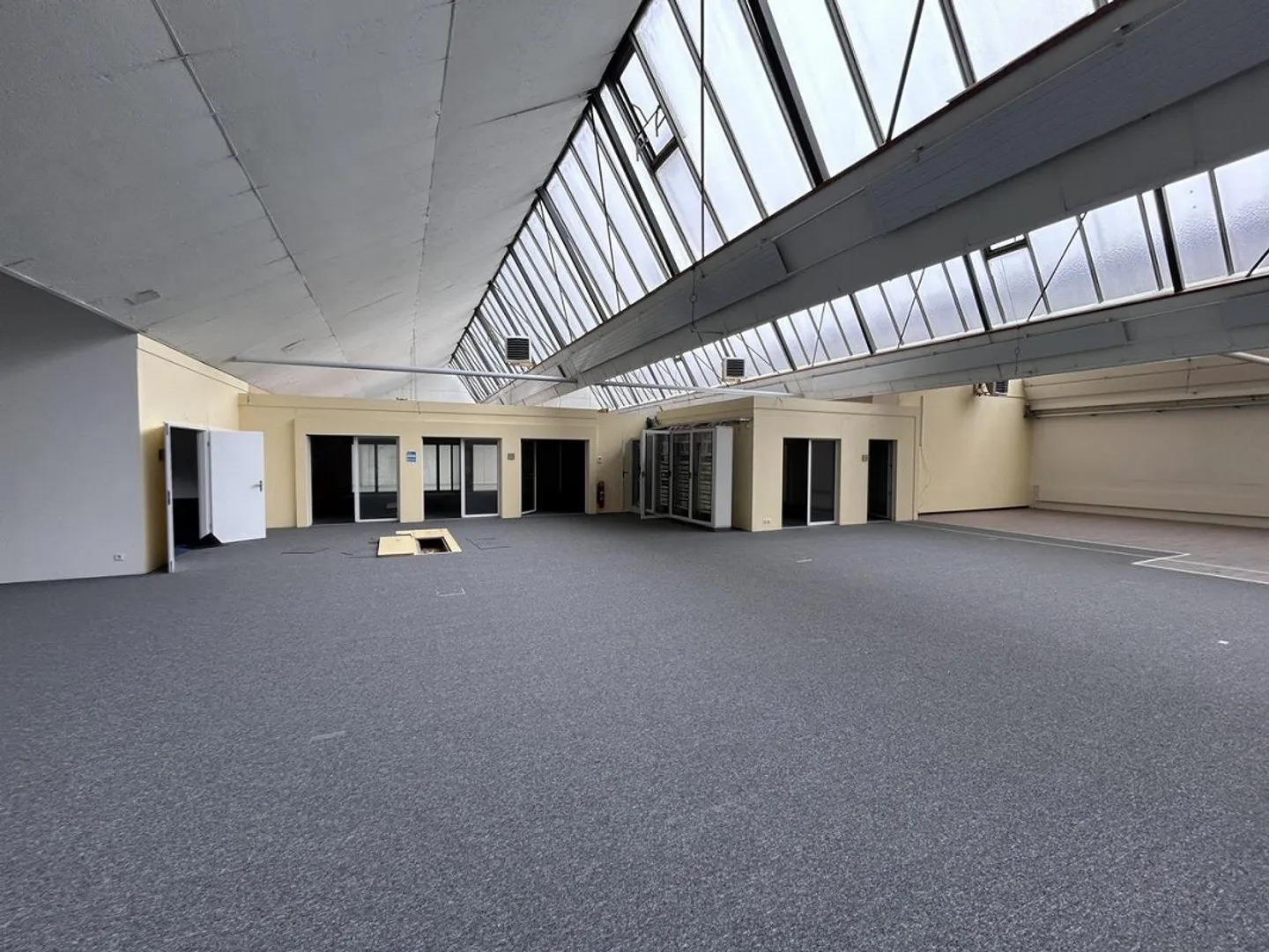1'000 m² Spazi di produzione, ufficio e commerciali non convenzionali - Foto 4 di 8