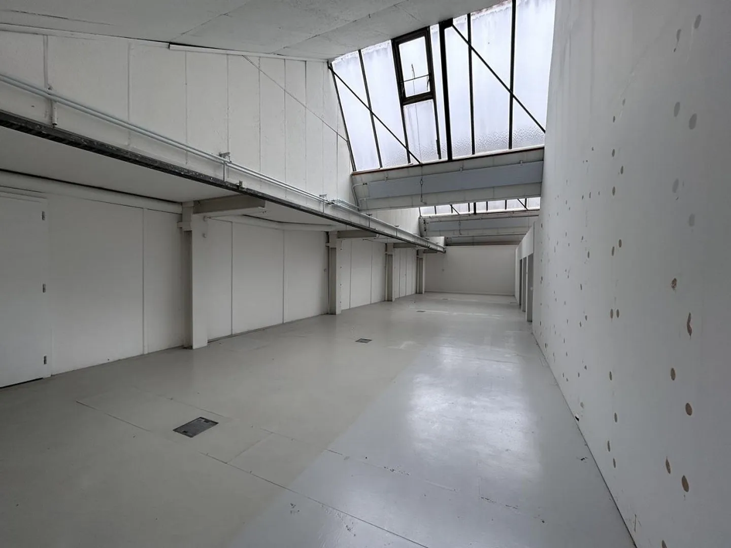 1'000 m² Spazi di produzione, ufficio e commerciali non convenzionali - Foto 6 di 8