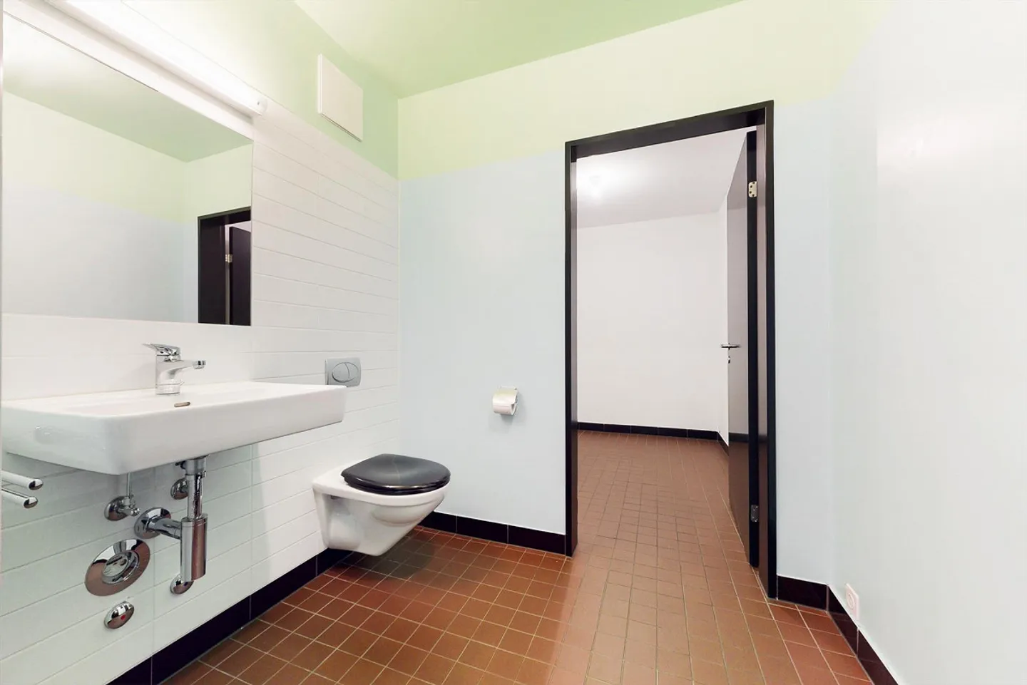 James Albisrieden - Vivre avec Service! - Photo 12 sur 13