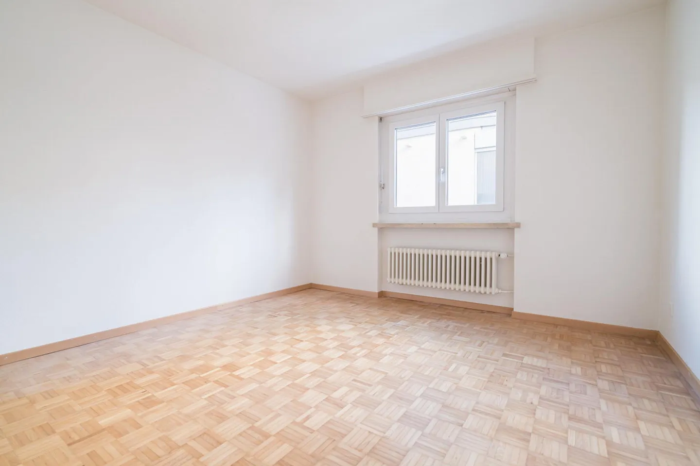 Central beautiful 3-room apartment available - Photo 6 of 8