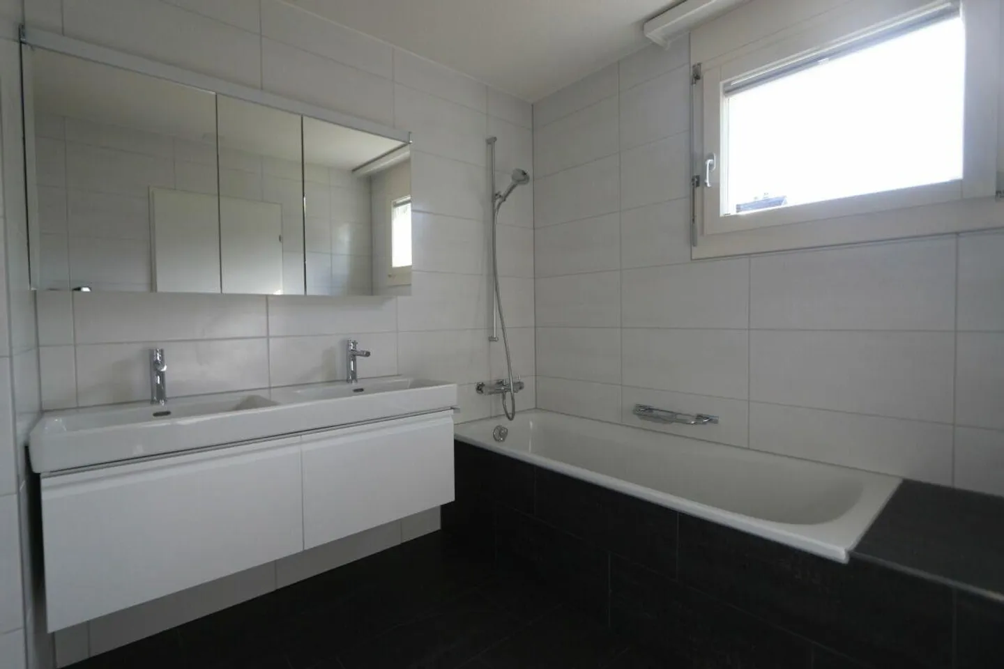 Moderne Familien-Wohnung in parkähnlicher Umgebung - Foto 6 von 9