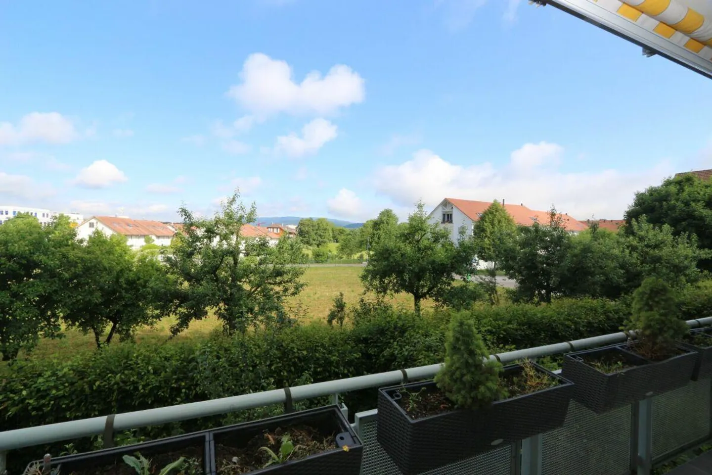 Moderne Familien-Wohnung in parkähnlicher Umgebung - Foto 8 von 9