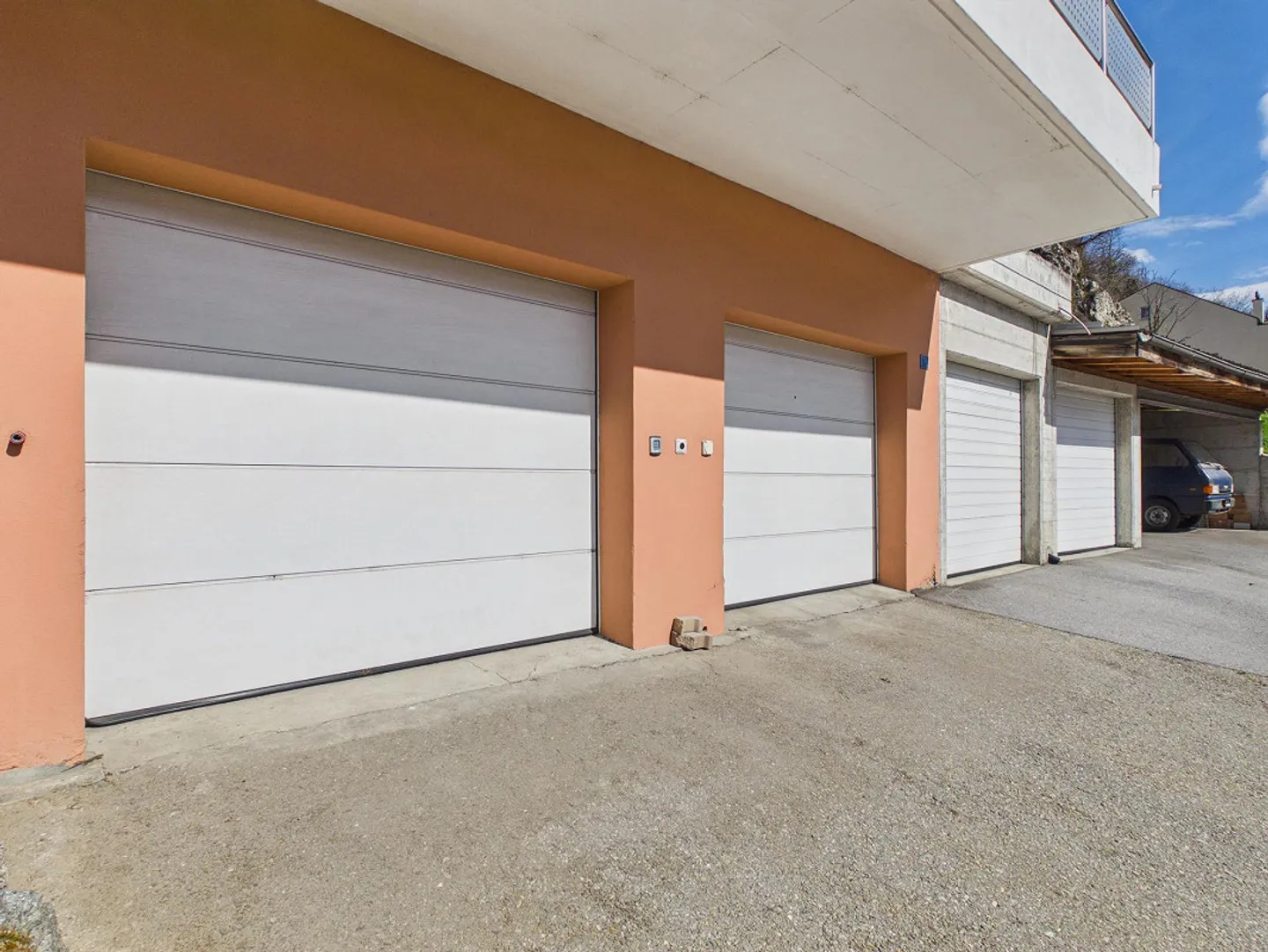 Grosszügige Wohnung mit Garage - Foto 8 von 9