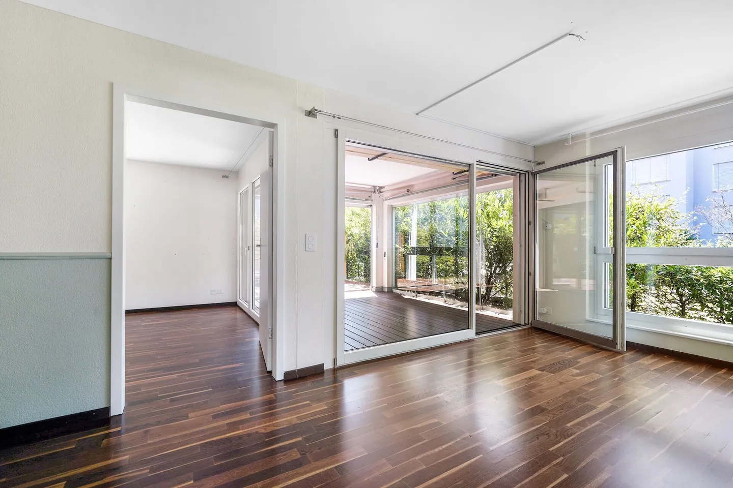 Newly built, bright 4.5 room ground floor apartment close to the city - Photo 4 of 15