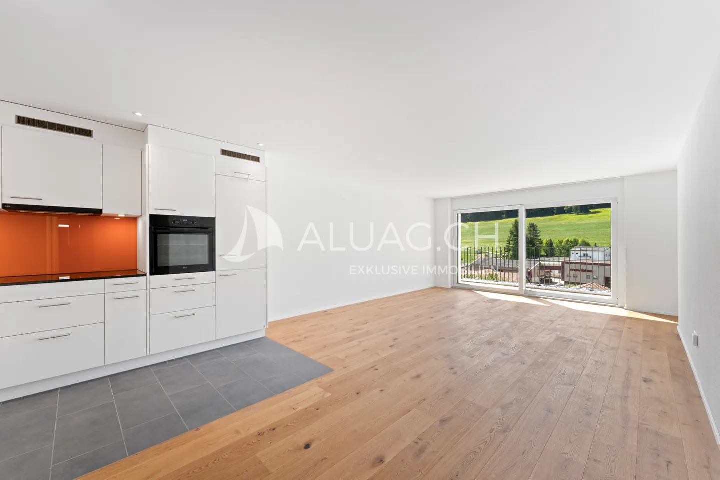 Modern Apartment with Terrace - Photo 1 of 14