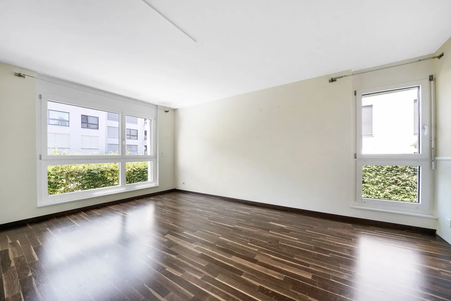 Newly built, bright 4.5 room ground floor apartment close to the city - Photo 6 of 15