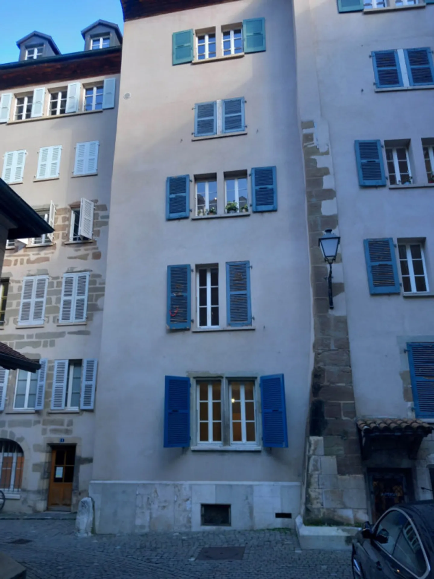 Unique opportunité dans la Cité - Photo 2 of 6