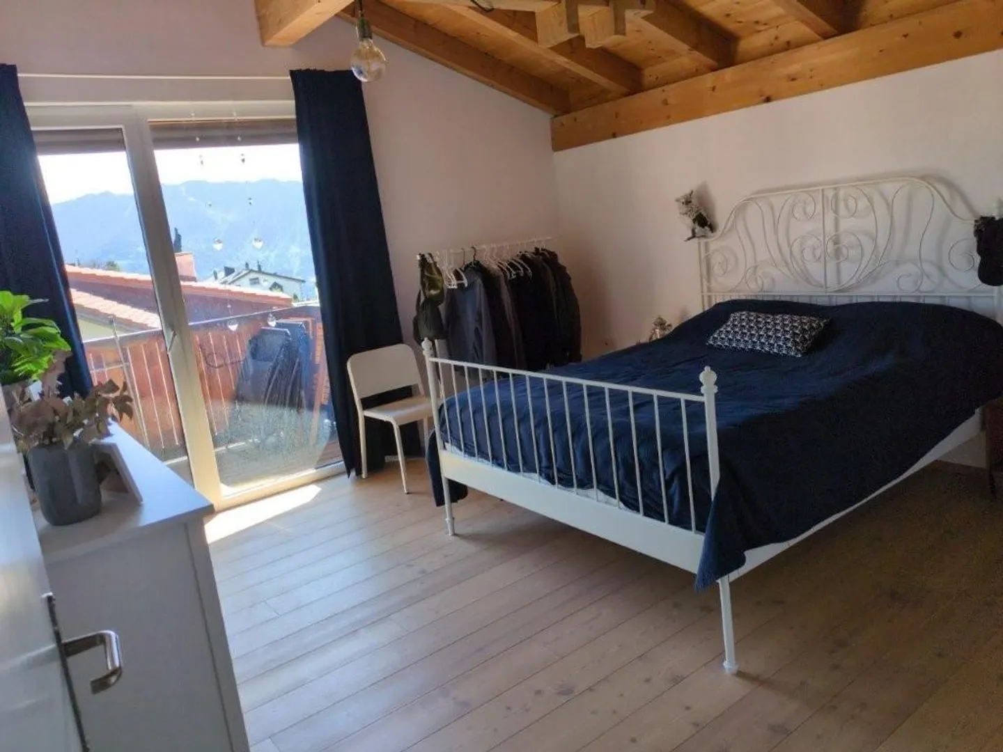 Ampio appartamento mansardato in affitto nell'idilliaco Feldis - Foto 5 di 7
