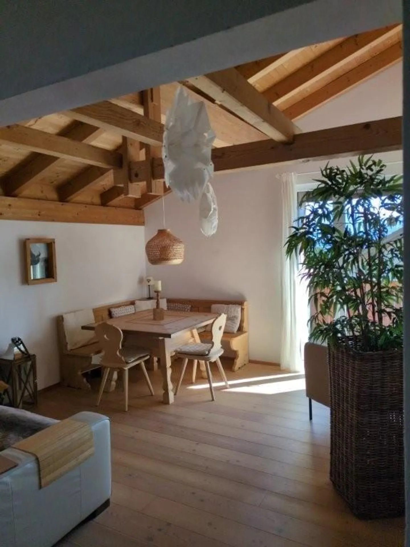 Ampio appartamento mansardato in affitto nell'idilliaco Feldis - Foto 6 di 7