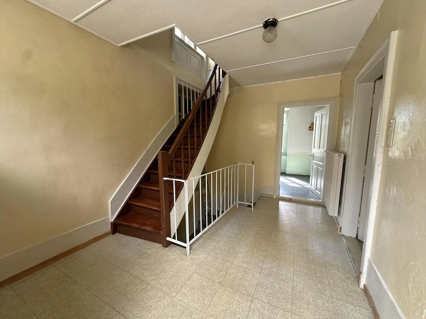 Villeret, grande casa di 8 stanze da ristrutturare - Foto 10 di 13