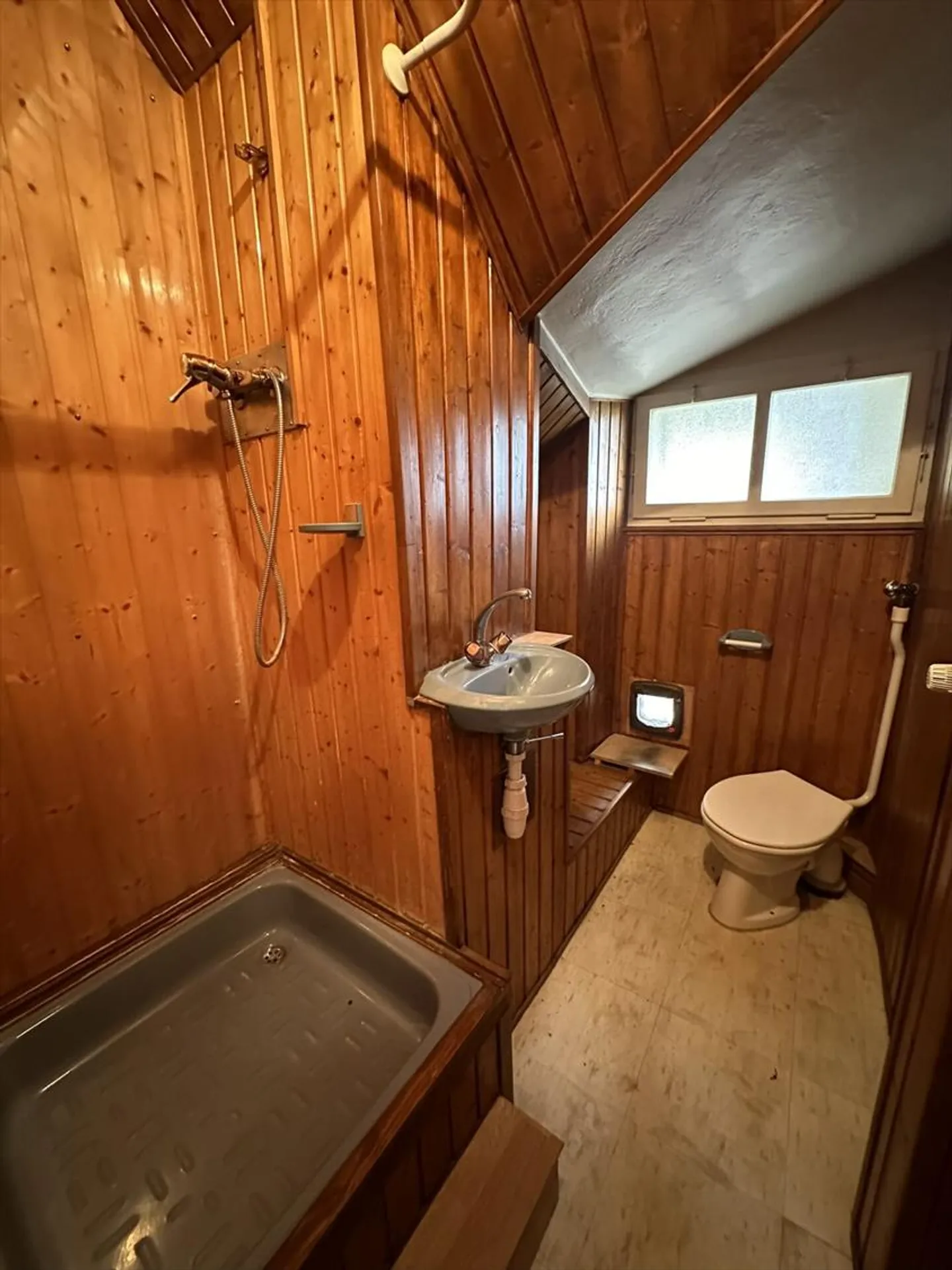Villeret, grande casa di 8 stanze da ristrutturare - Foto 13 di 13