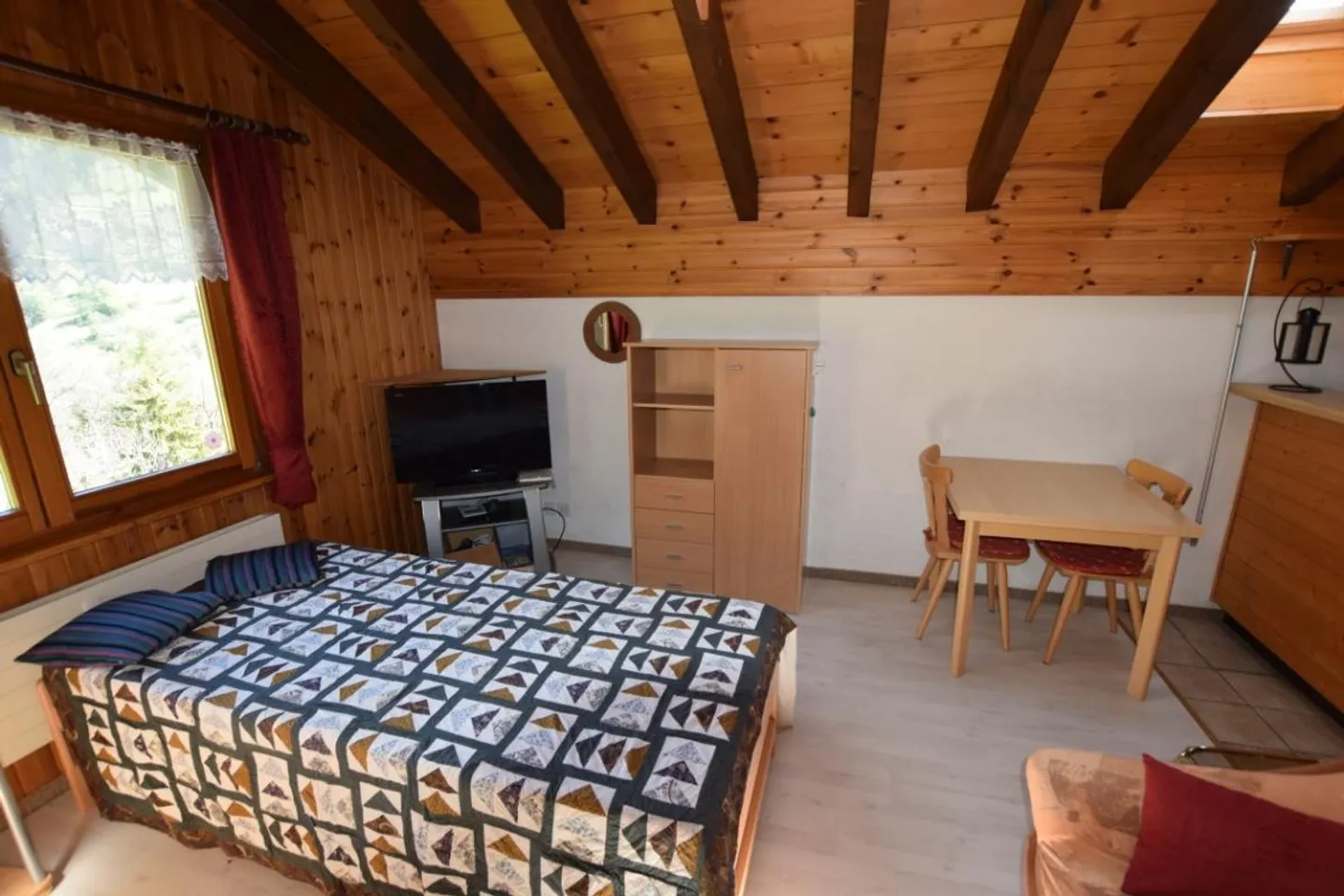 Appartamento mansardato con la migliore infrastruttura - Foto 7 di 11