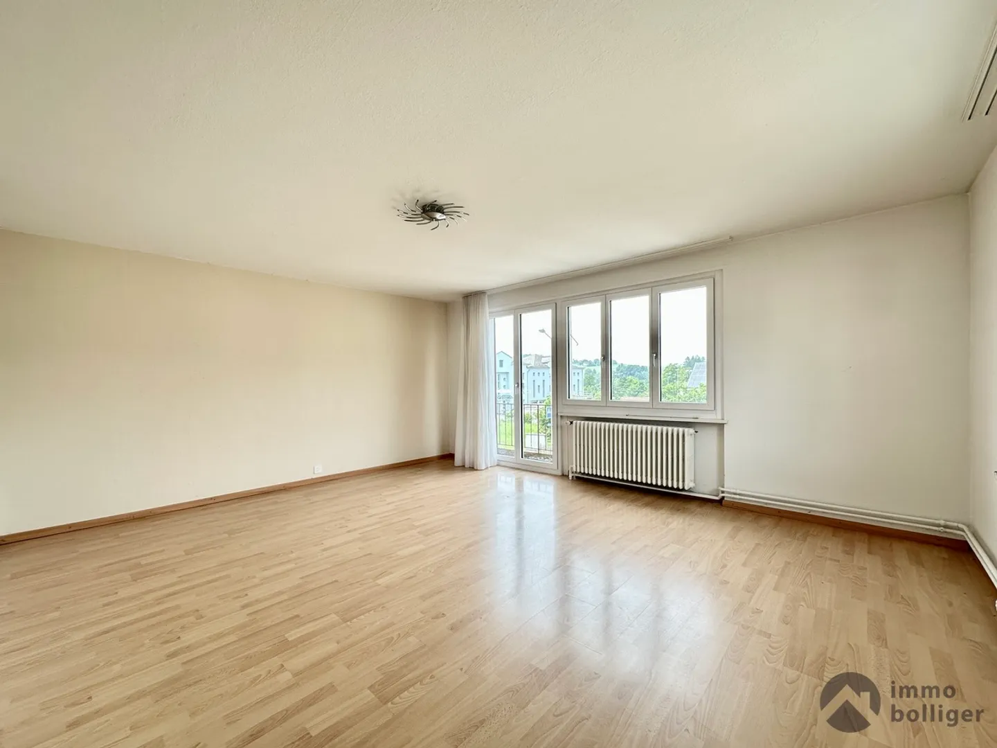 Propriété de projet avec >300 m2 de surface habitable, atelier et espace commercial - Photo 6 sur 13