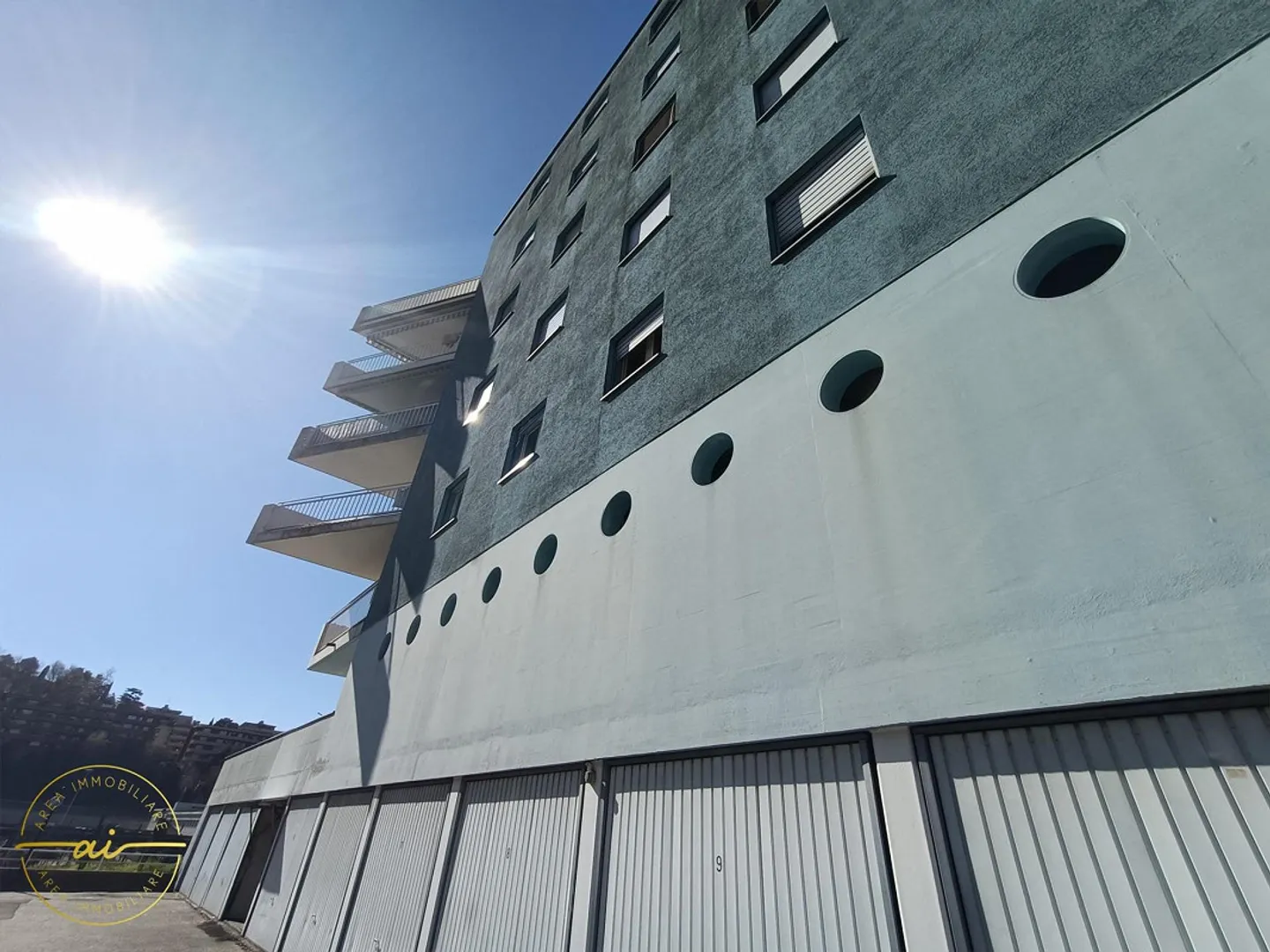 Attico 4.5 stanze con doppia terrazza e vista libera - Foto 9 di 9