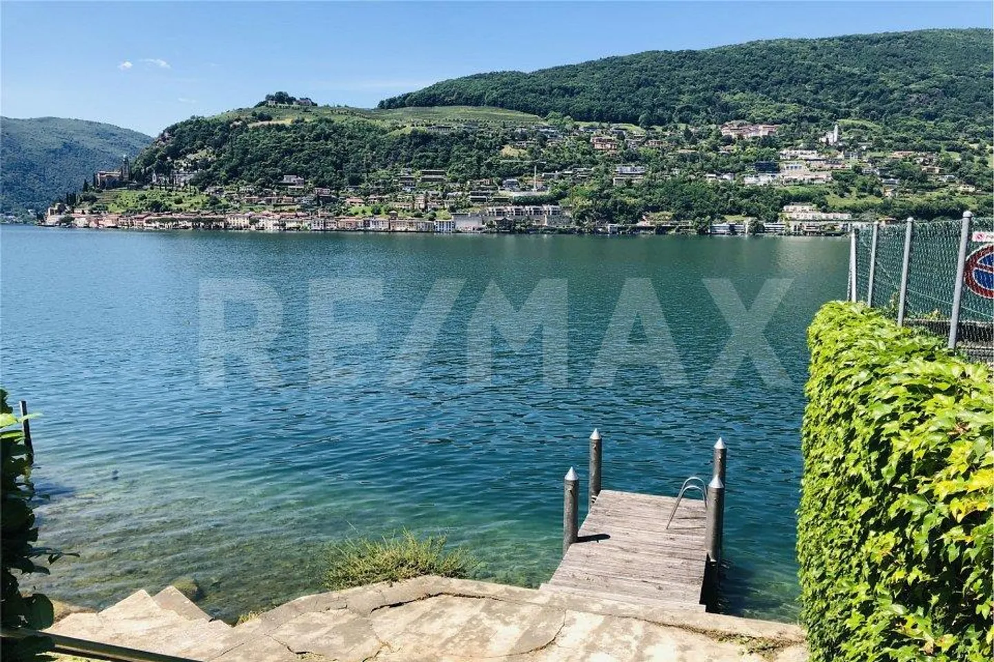 Interesting project of a Villa a few steps from the lake - Photo 7 of 13