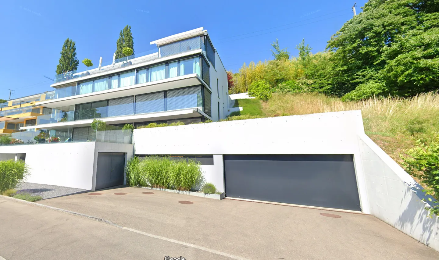 Parking space for rent - Photo 1 of 2