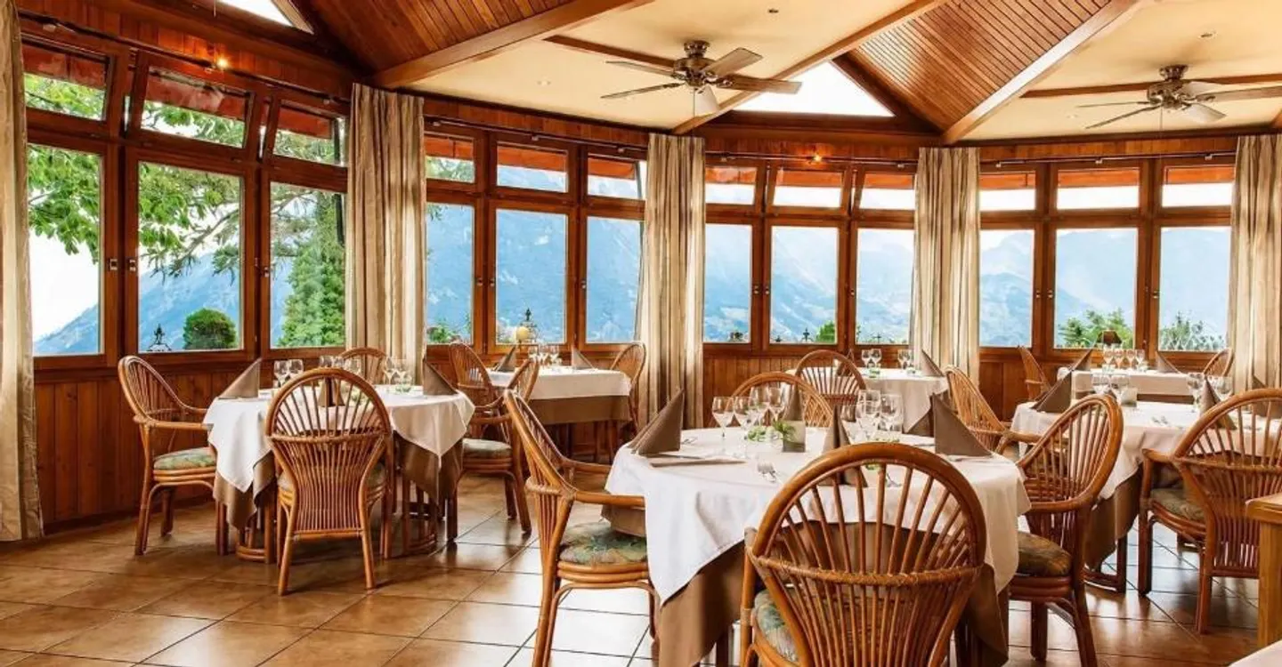 Immeuble mixte avec restaurant - Photo 2 sur 13