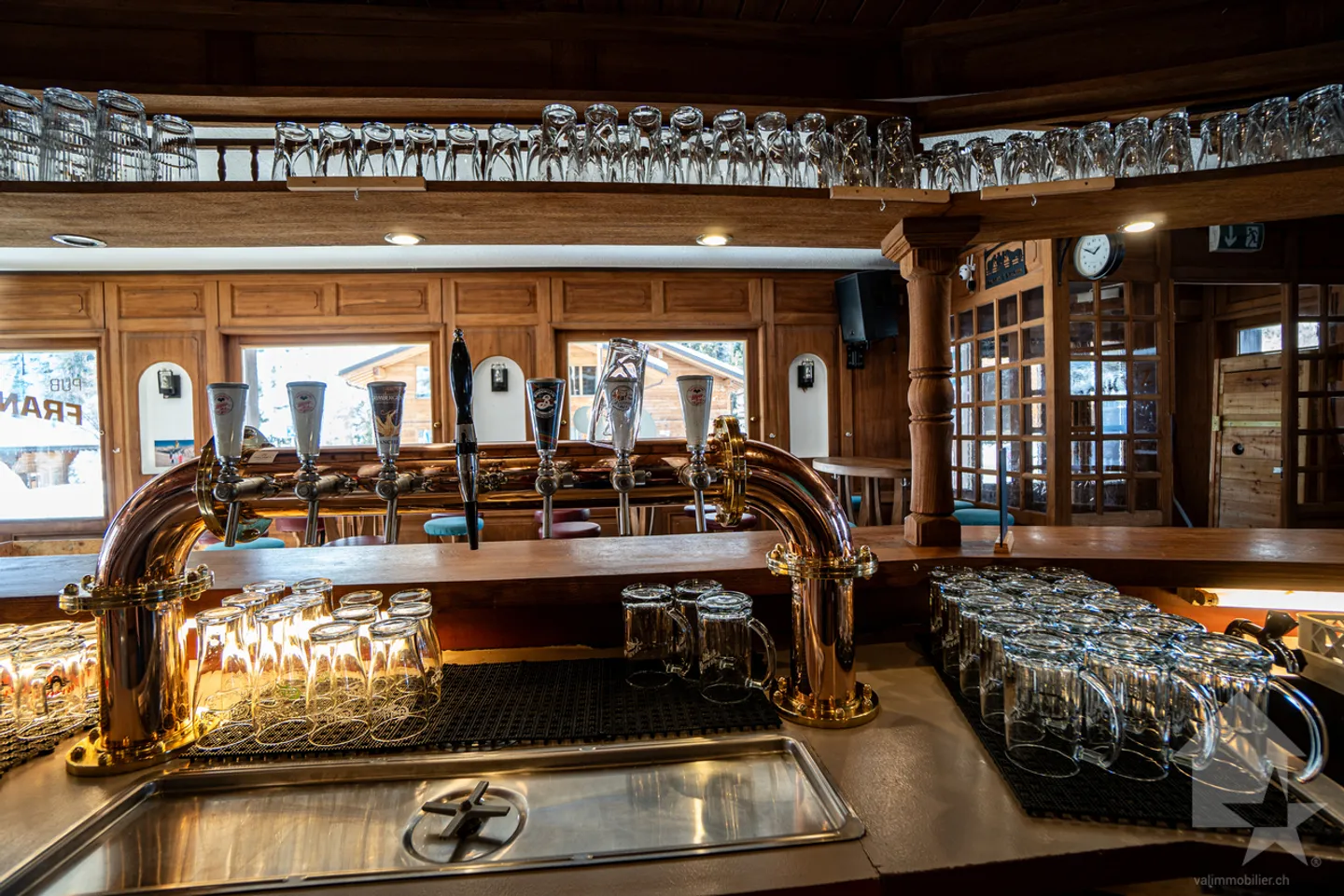 Bâtiment commercial avec appartements - Photo 7 sur 13