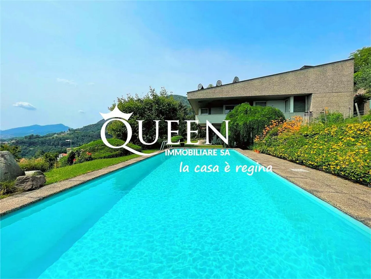 Morbio Superiore : villa jumelée 14,5 pièces 485 m², piscine et vue - Photo 1 sur 13