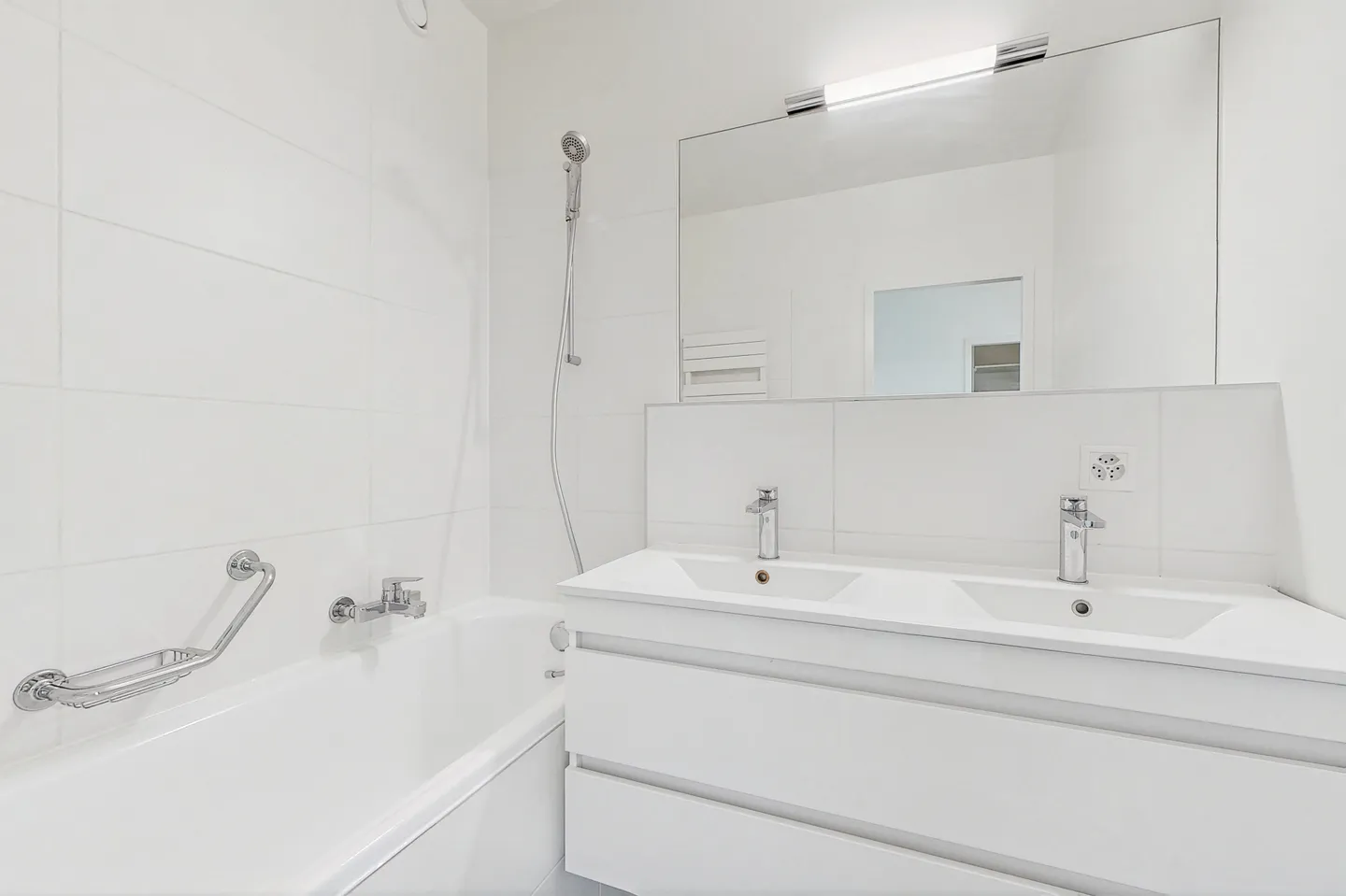 Charmantes Duplex in Jonction - Foto 1 von 1