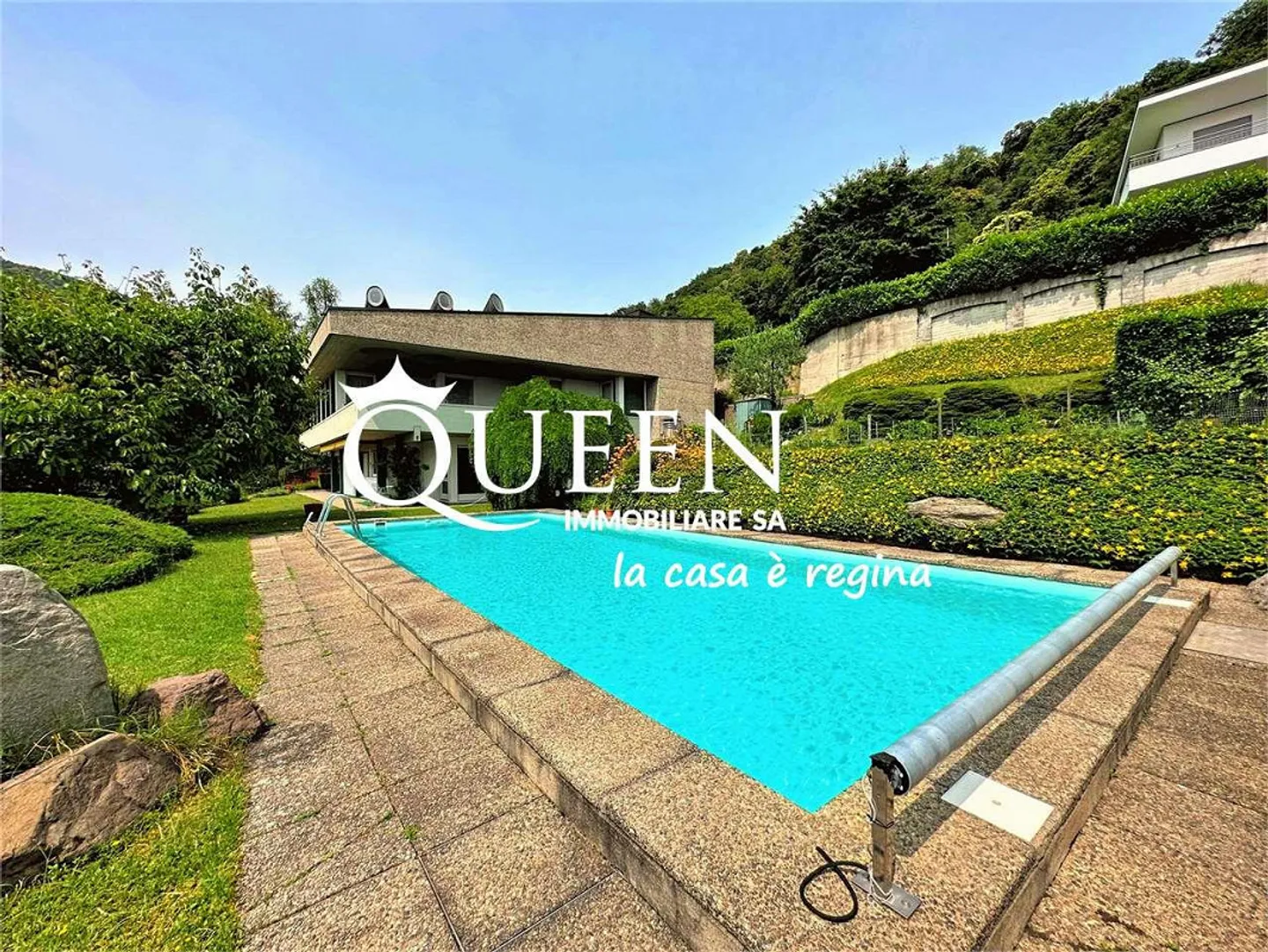 Morbio Superiore : villa jumelée 14,5 pièces 485 m², piscine et vue - Photo 7 sur 13