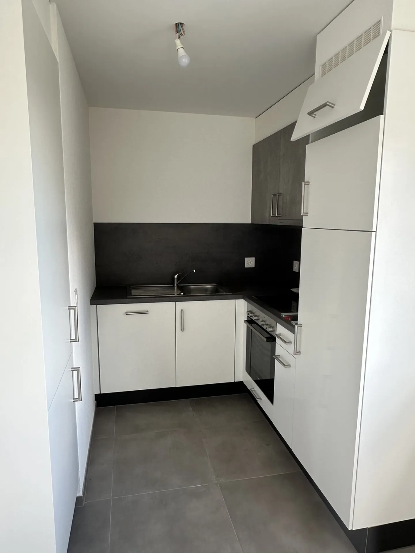 Appartement Chamoson - 2.5 pièces - Photo 3 sur 7
