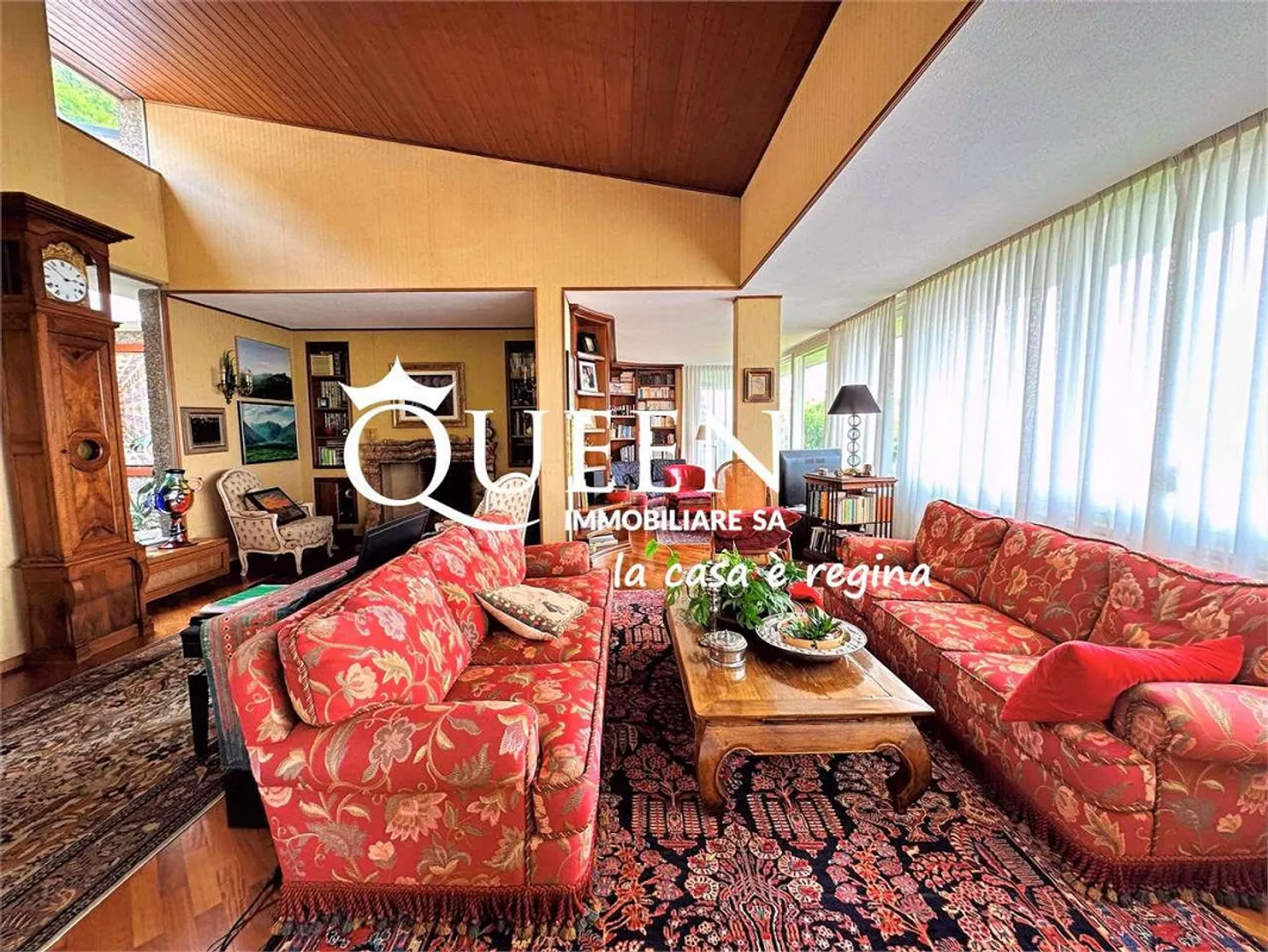 Morbio Superiore : villa jumelée 14,5 pièces 485 m², piscine et vue - Photo 4 sur 13