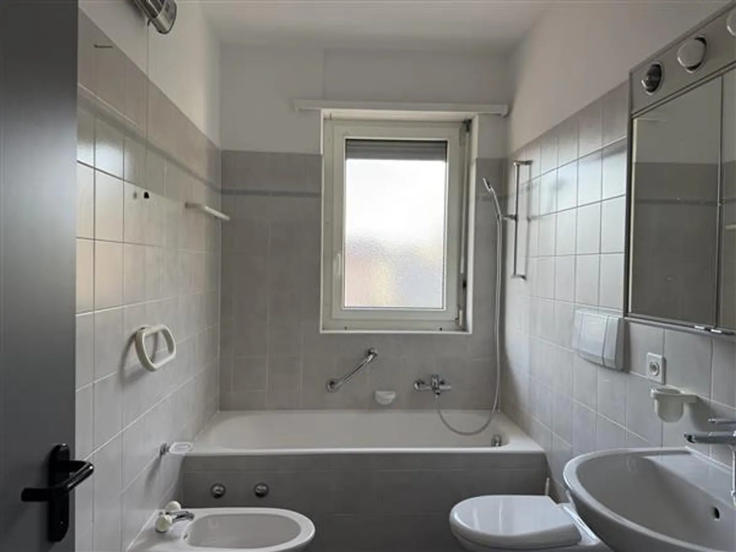 Lugano: Appartamento luminoso 3.5 locali - Foto 11 di 12