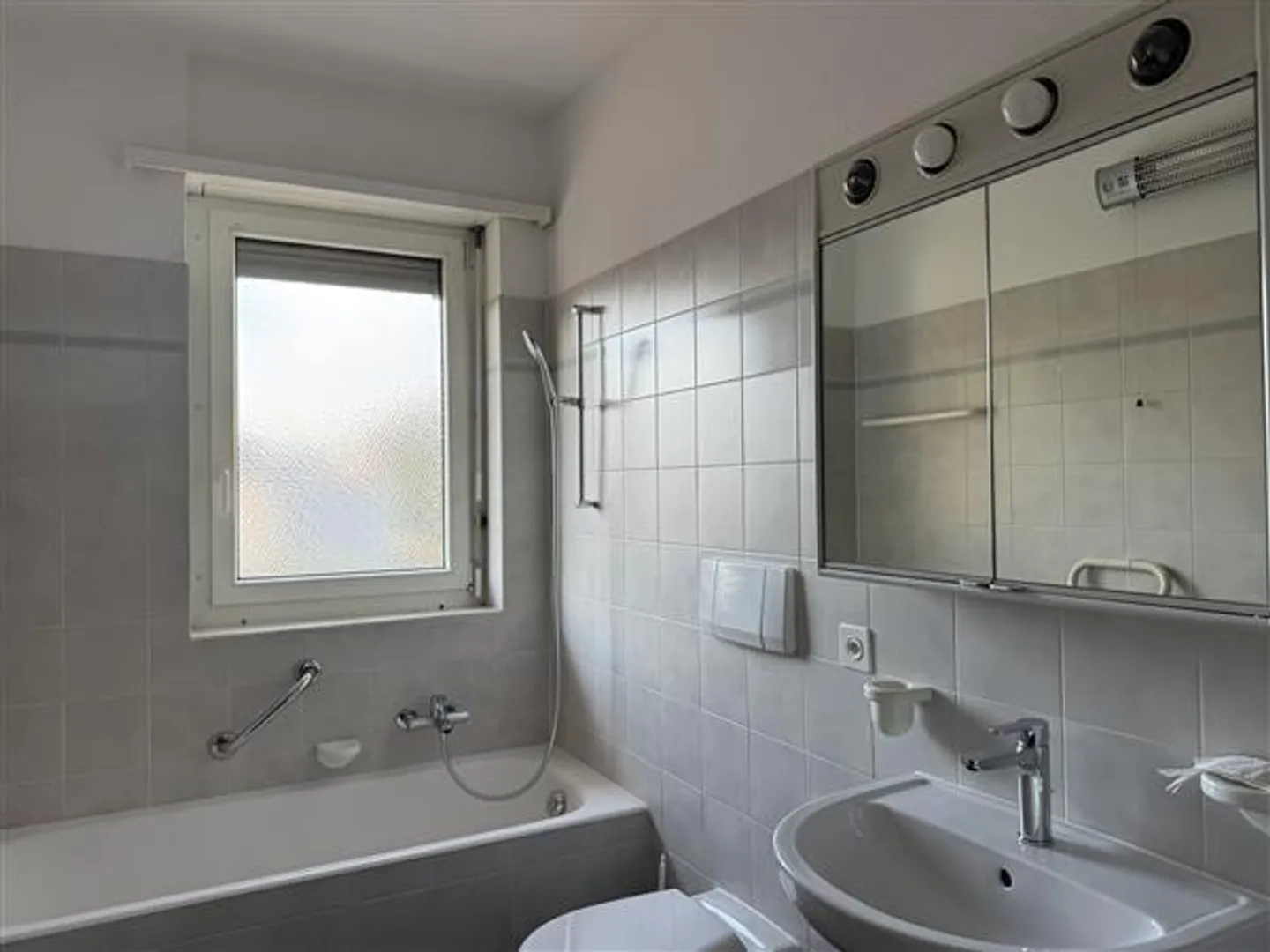 Lugano: Appartamento luminoso 3.5 locali - Foto 12 di 12