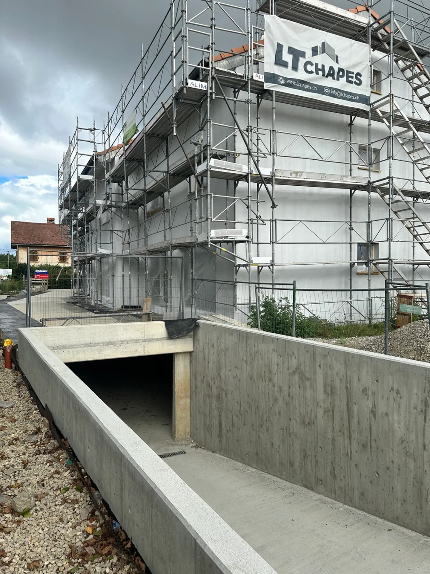 Modern Villa in the Center of Payerne with 2 Underground Parking Spaces - Photo 2 of 13