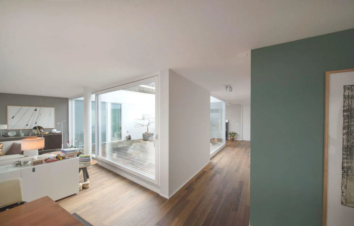 Penthouse apartment with breathtaking views - Photo 6 of 25