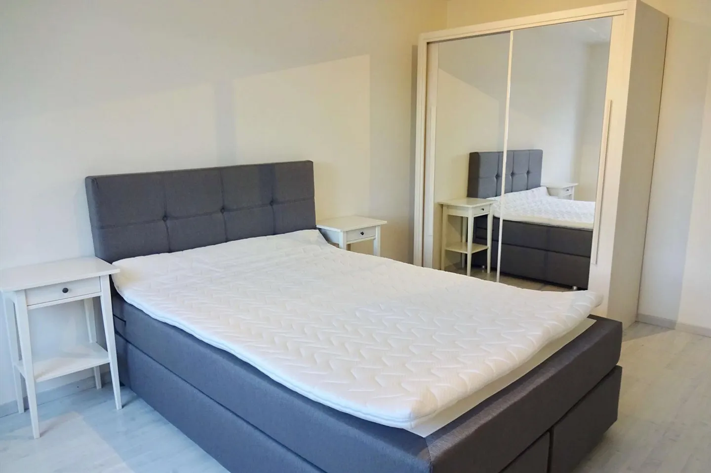 Furnished Room in Prime Location - Photo 4 of 15