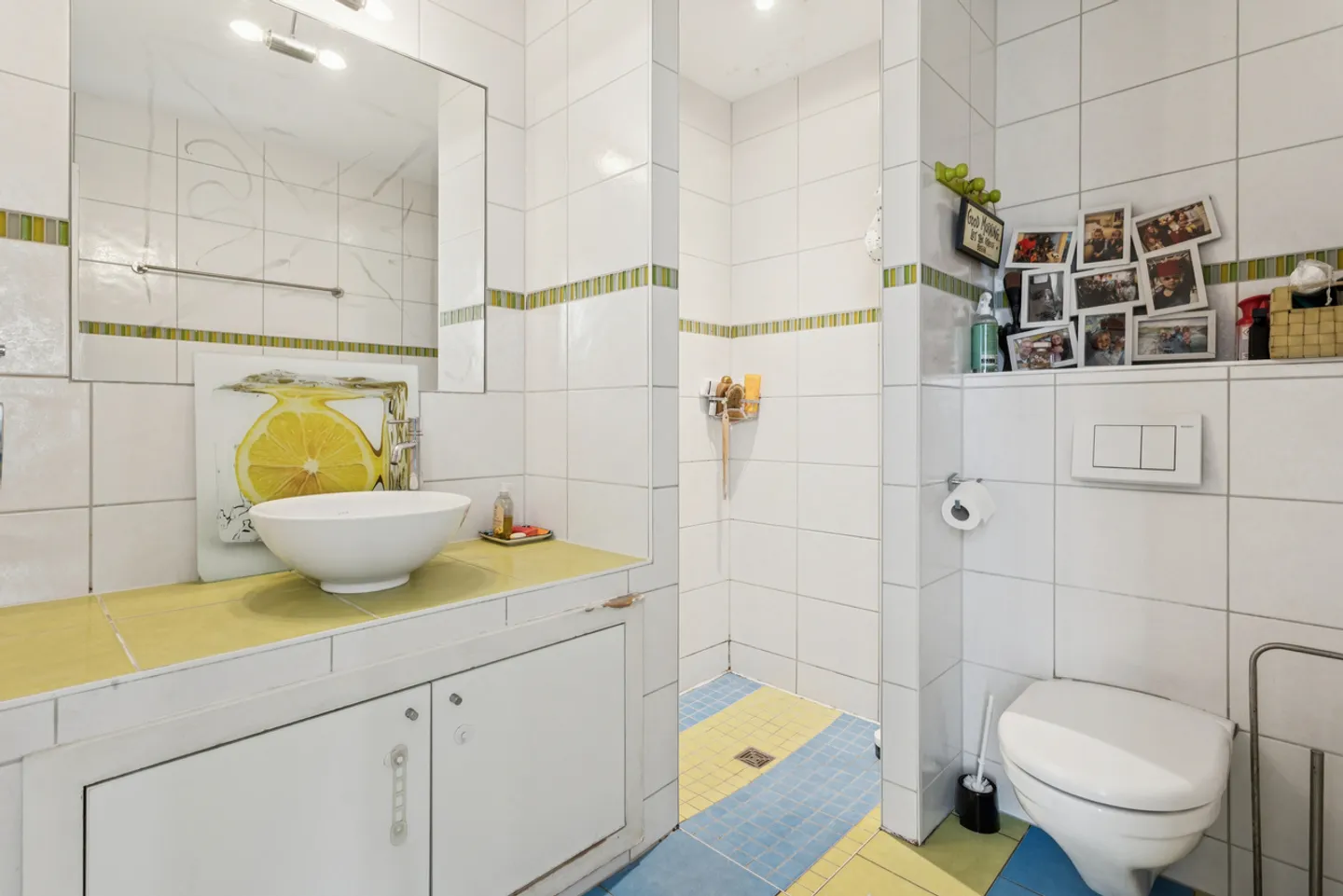 Very pretty gable house with pool! - Photo 8 of 11