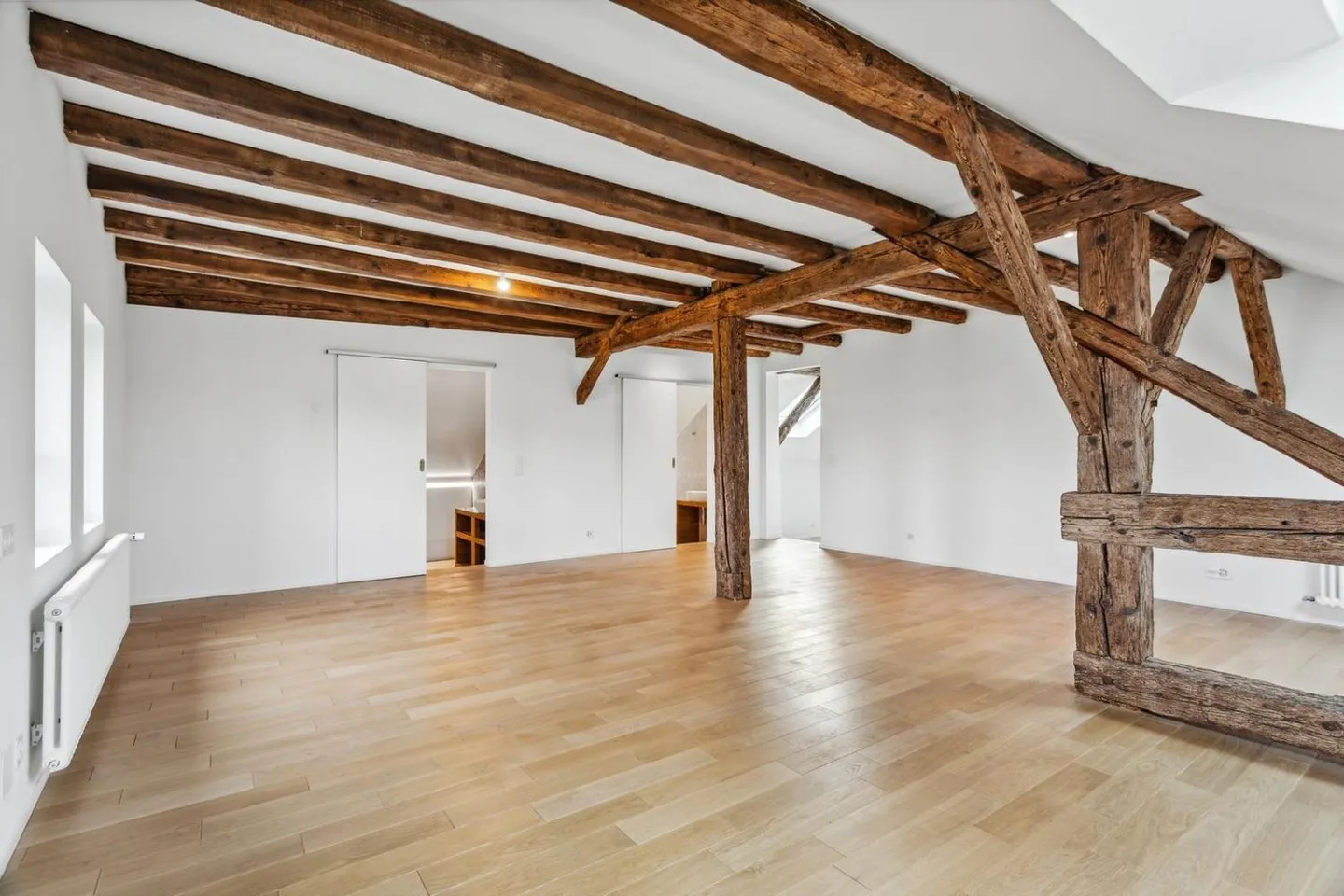 Prunkvoll renoviertes Bauernhaus mit Innenpool - Foto 11 von 13