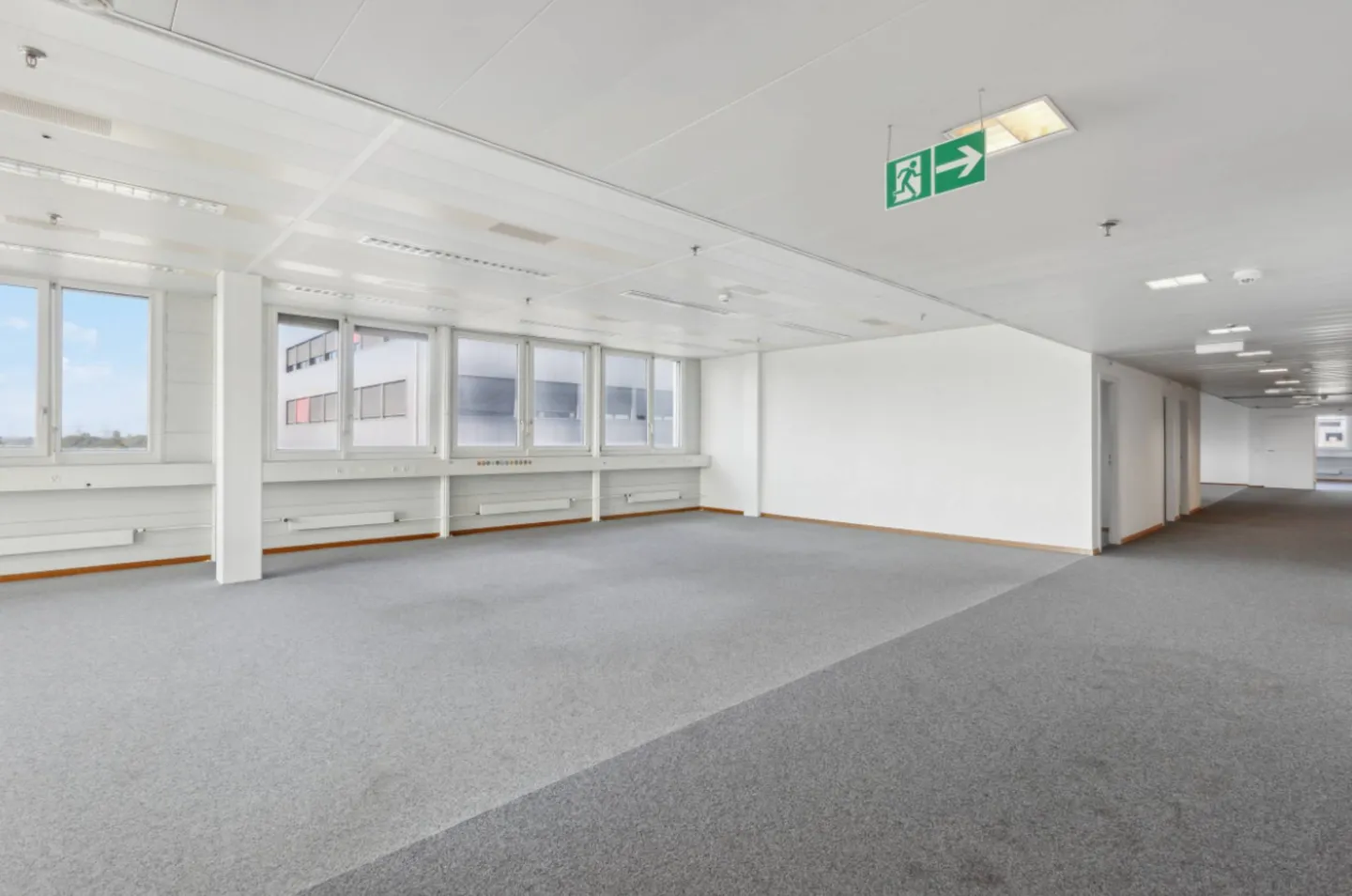 Espace Commercial à Meyrin - Photo 3 sur 4