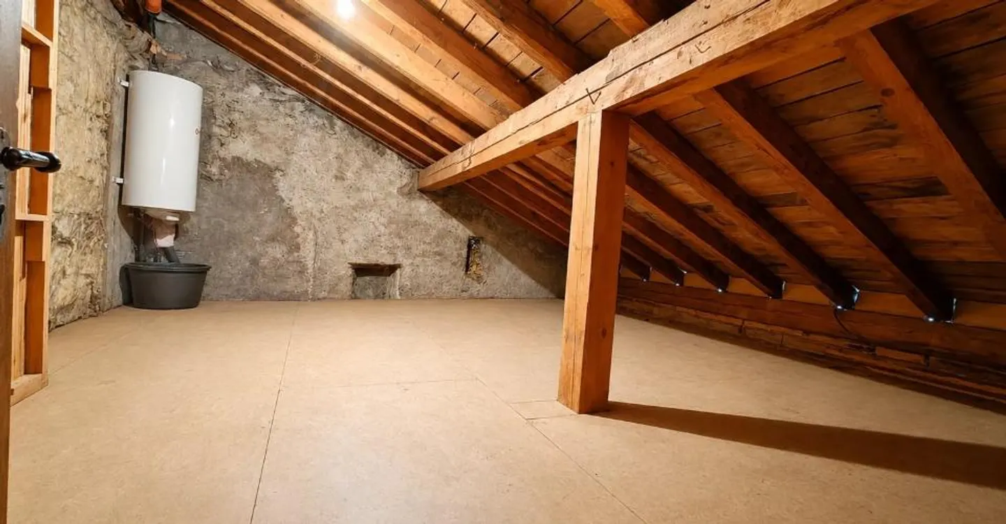 Appartement spacieux avec potentiel - Photo 8 sur 8
