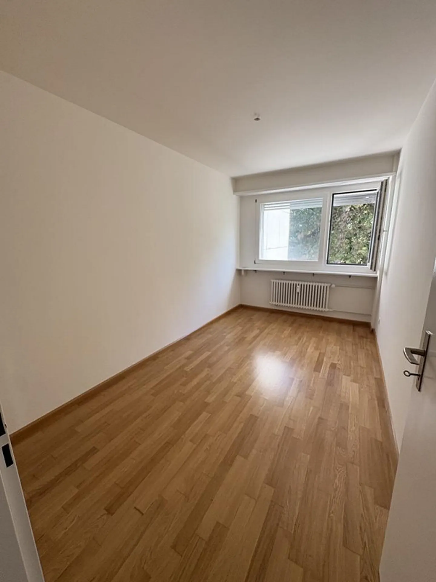 Luminoso appartamento di 3,5 locali in affitto a Füllinsdorf - Foto 3 di 9