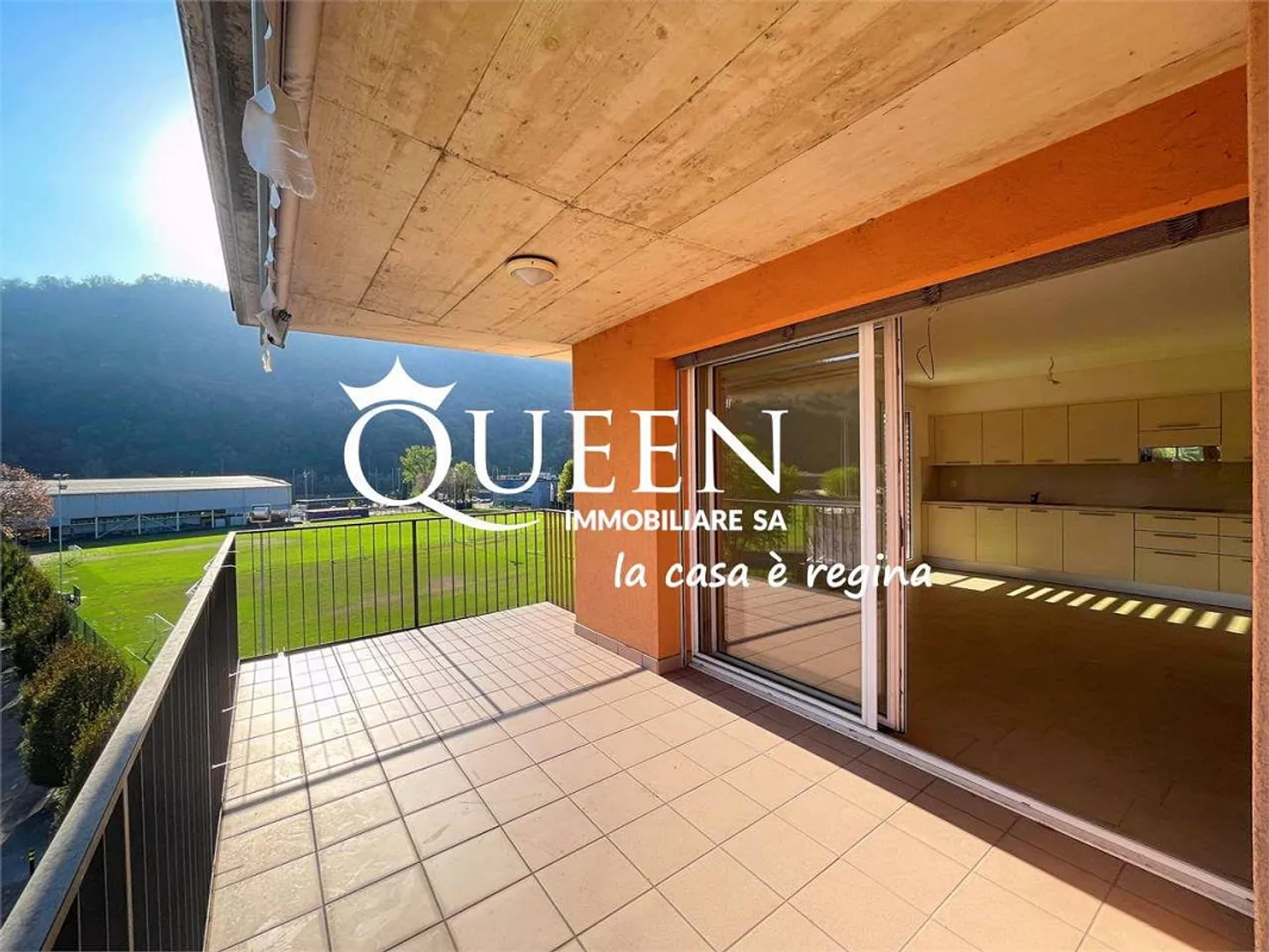 Chiasso: Penthouse 4.5 Zimmer, 140 qm, Balkone, offene Aussicht und Garten - Foto 5 von 13