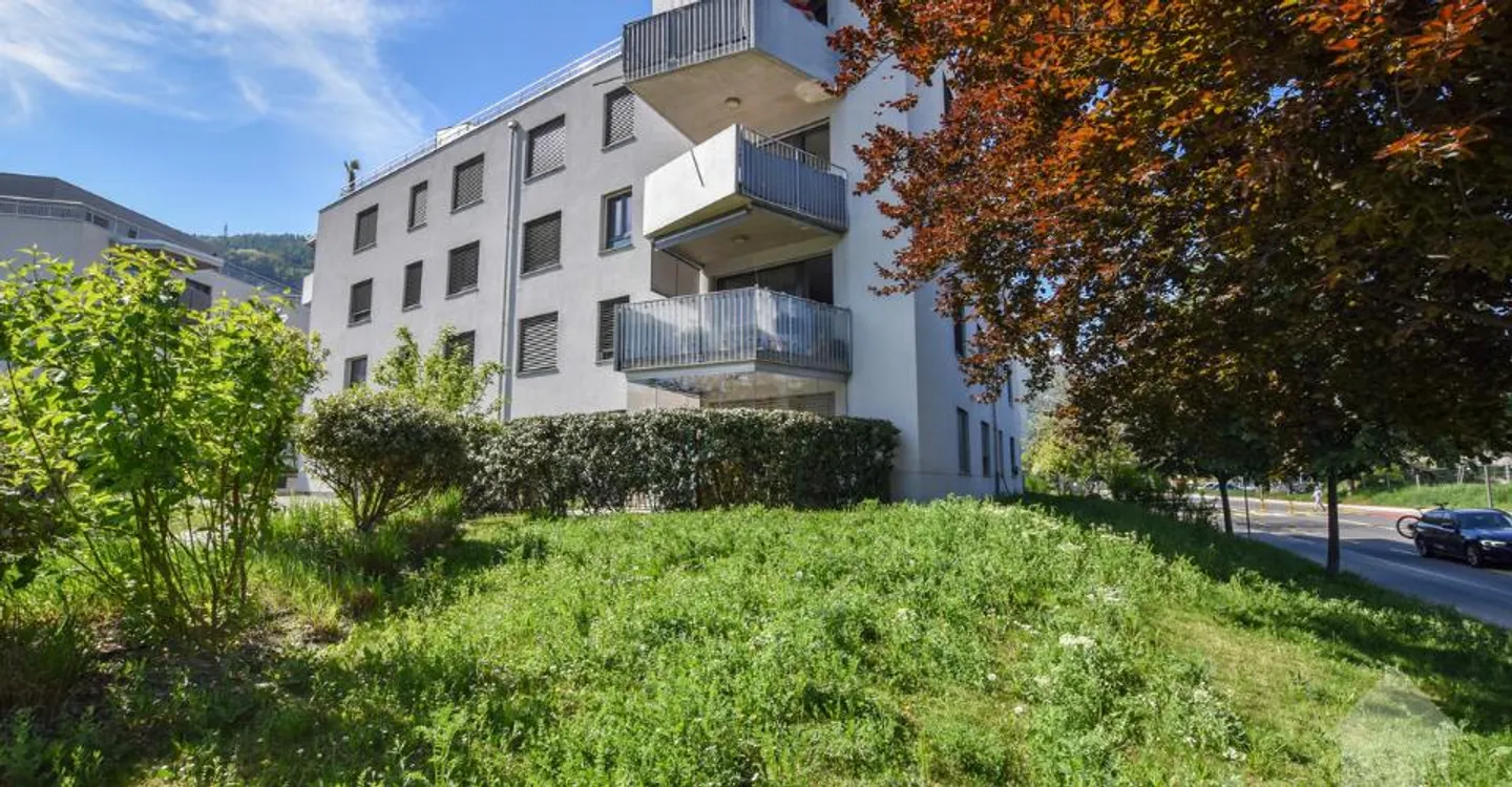 Bel appartamento recente - Foto 1 di 12