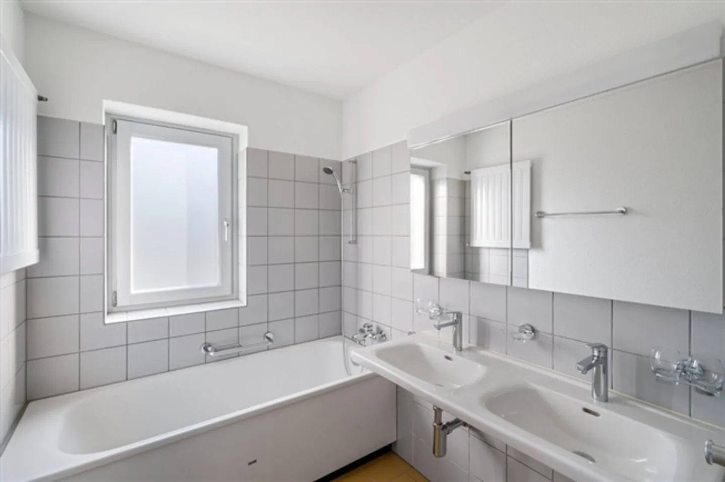 Central mais au vert - Votre nouveau chez-vous - Photo 3 sur 6