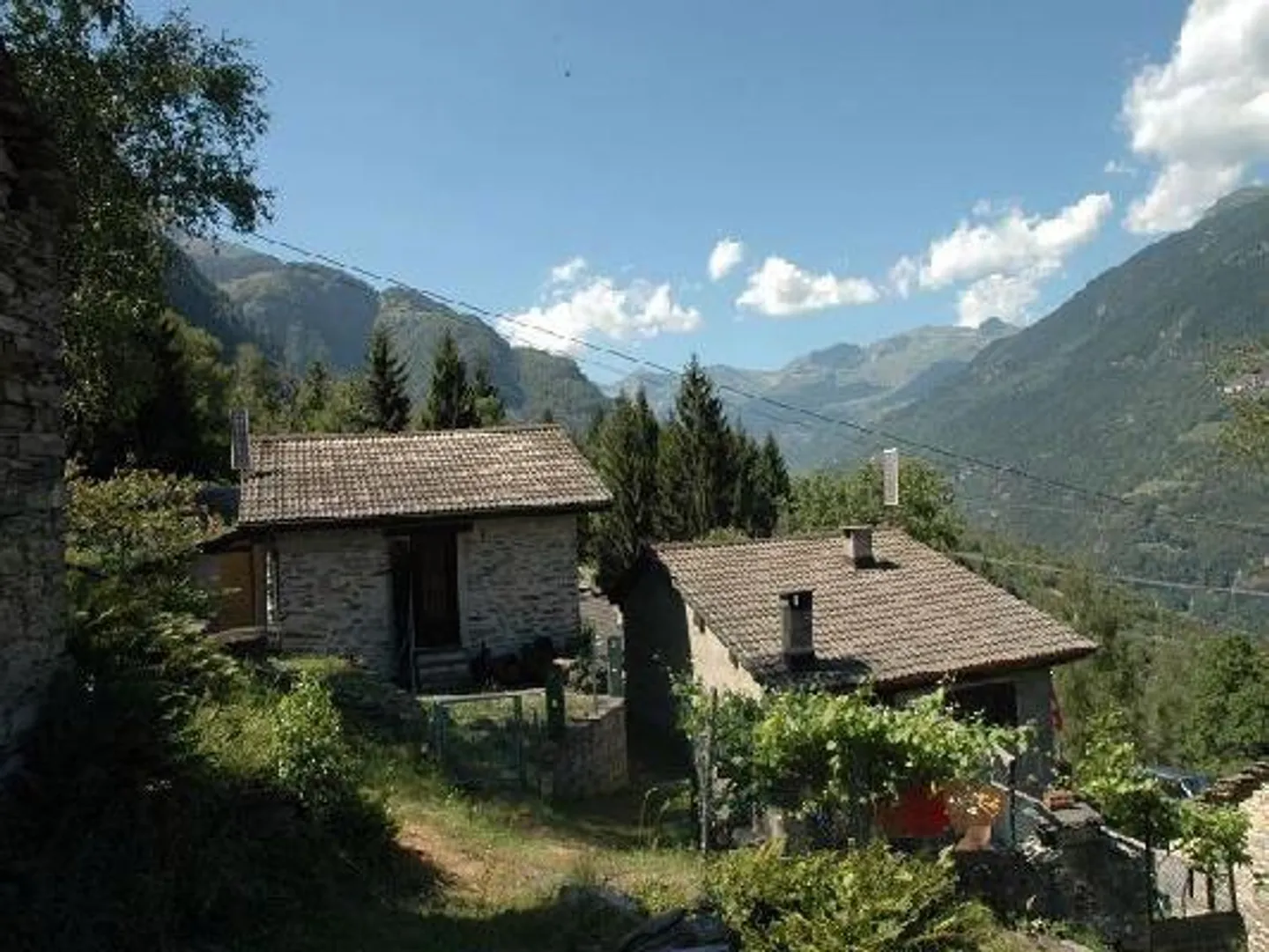 Rustico for Renovation in Leventina - Photo 4 of 8