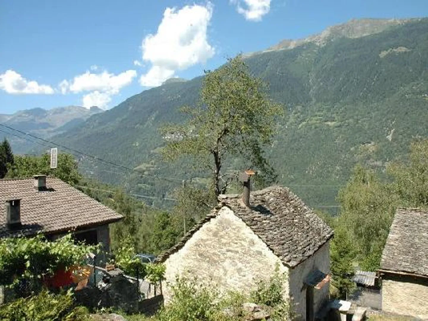 Rustico for Renovation in Leventina - Photo 6 of 8
