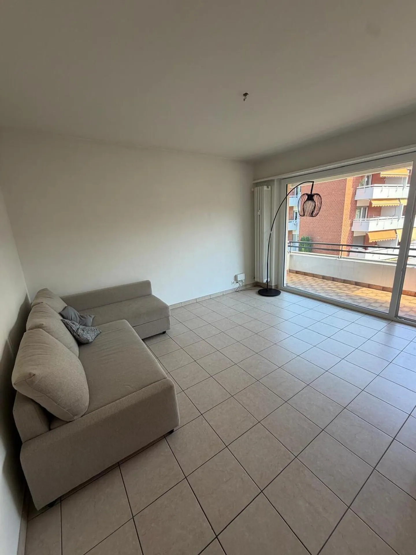 Appartement lumineux de 2,5 pièces partiellement meublé à Lugano - Photo 1 sur 3