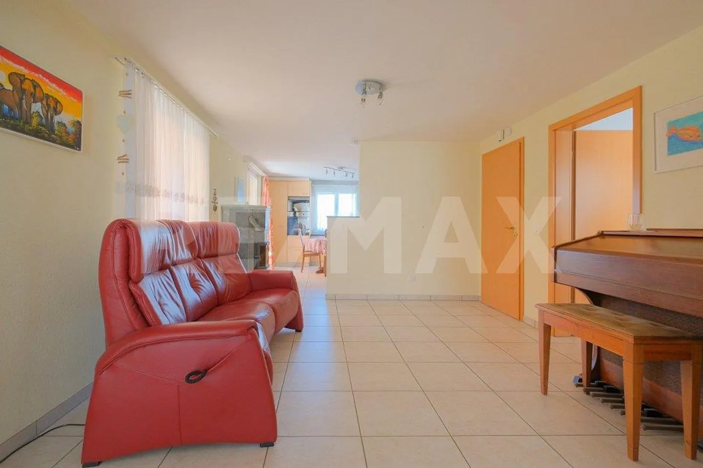 Freistehendes 5.5 Zimmer-Einfamilienhaus: Wo Licht und Raum zuhause... - Photo 5 of 13