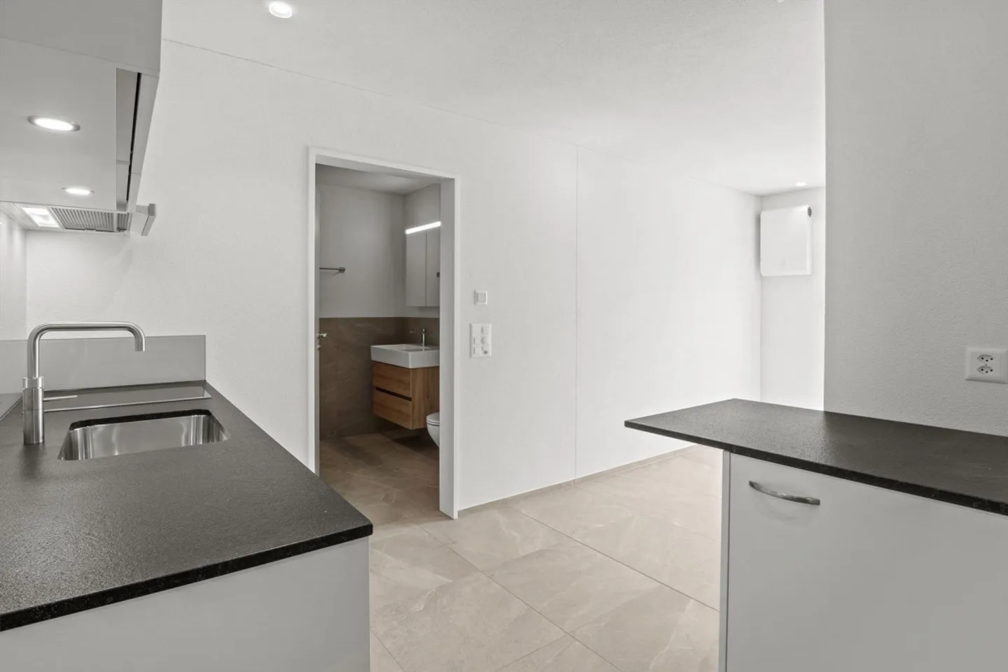 Modern Studio in New Building "Schellenrainpark" - Photo 4 of 10