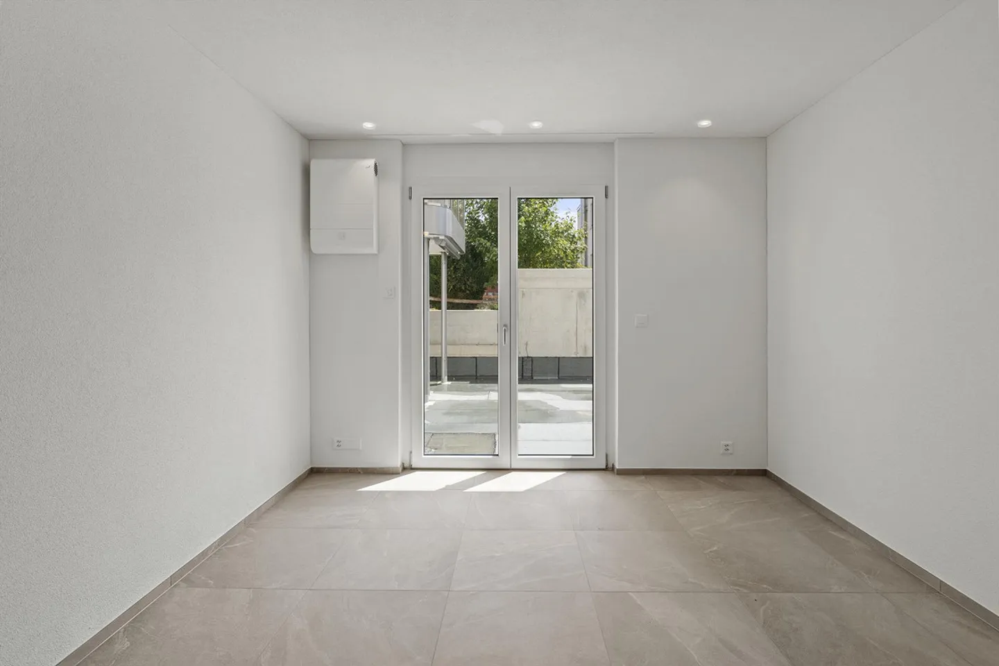 Modern Studio in New Building "Schellenrainpark" - Photo 8 of 10